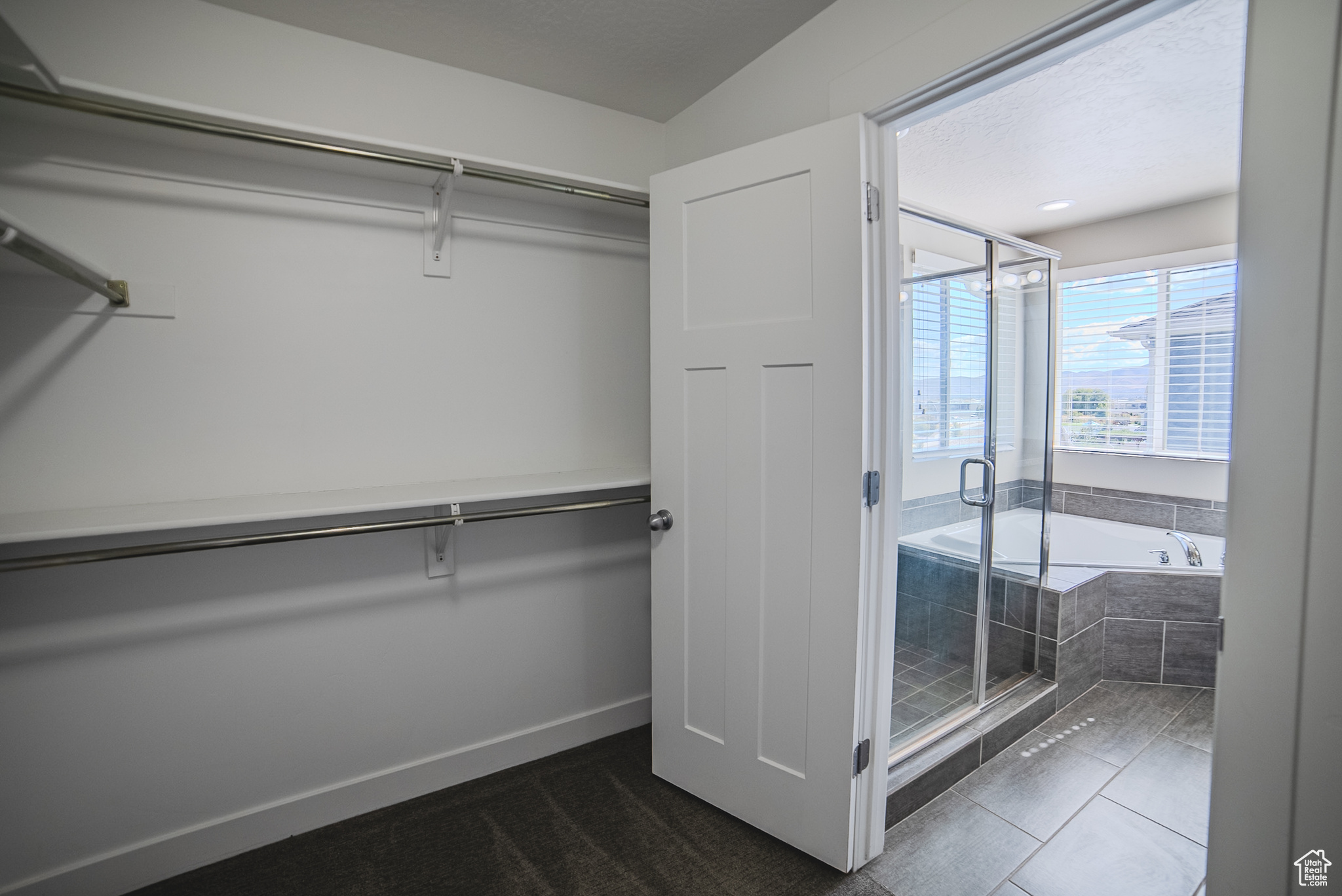 HIGH POINTE - Residential