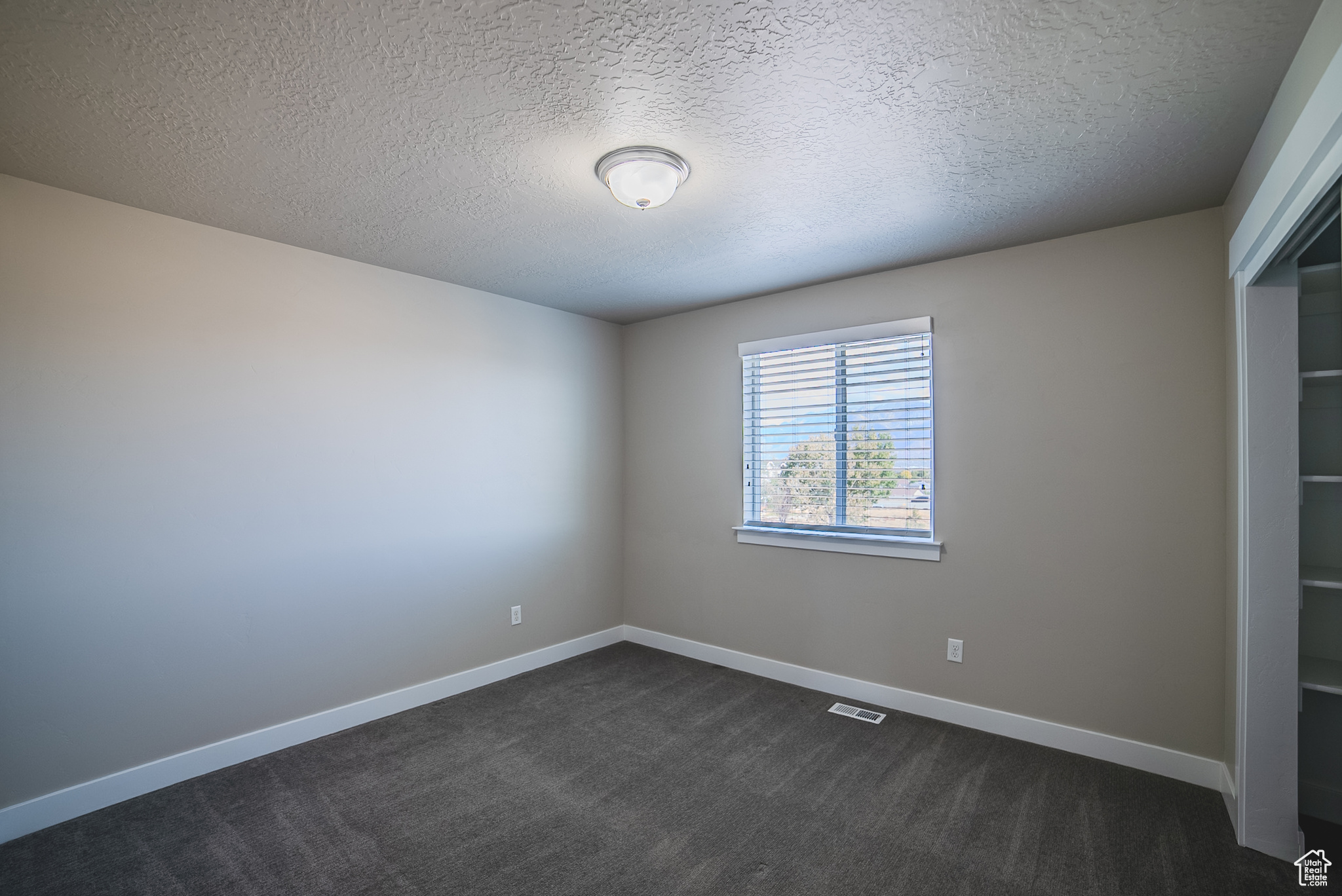 HIGH POINTE - Residential