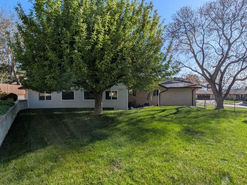 Tiny photo for 1411 E MILLBROOK WAY, Bountiful, UT 84010 (MLS # 2157397)