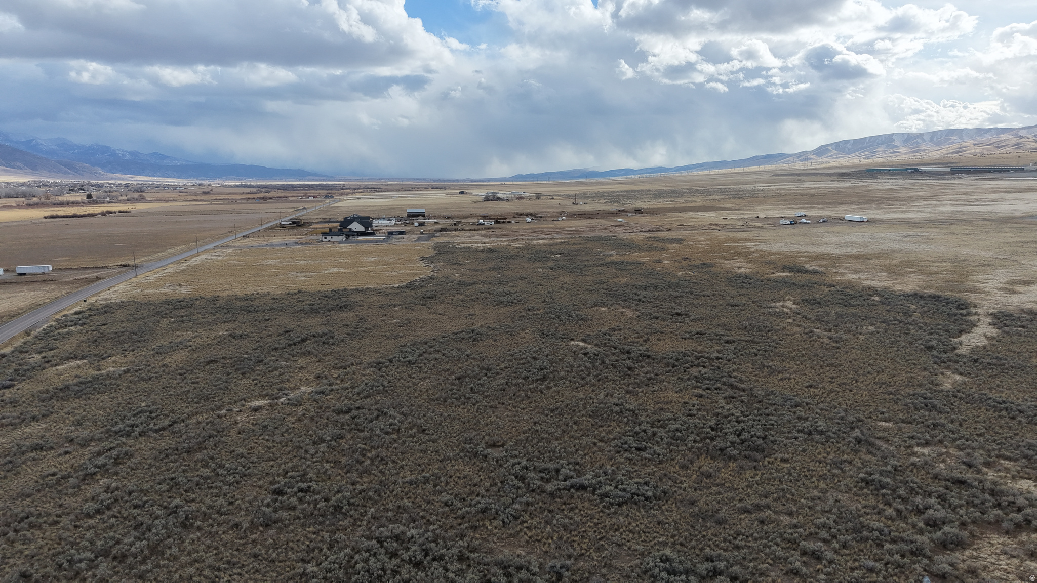 SUNRISE MOUNTAIN EST - Land