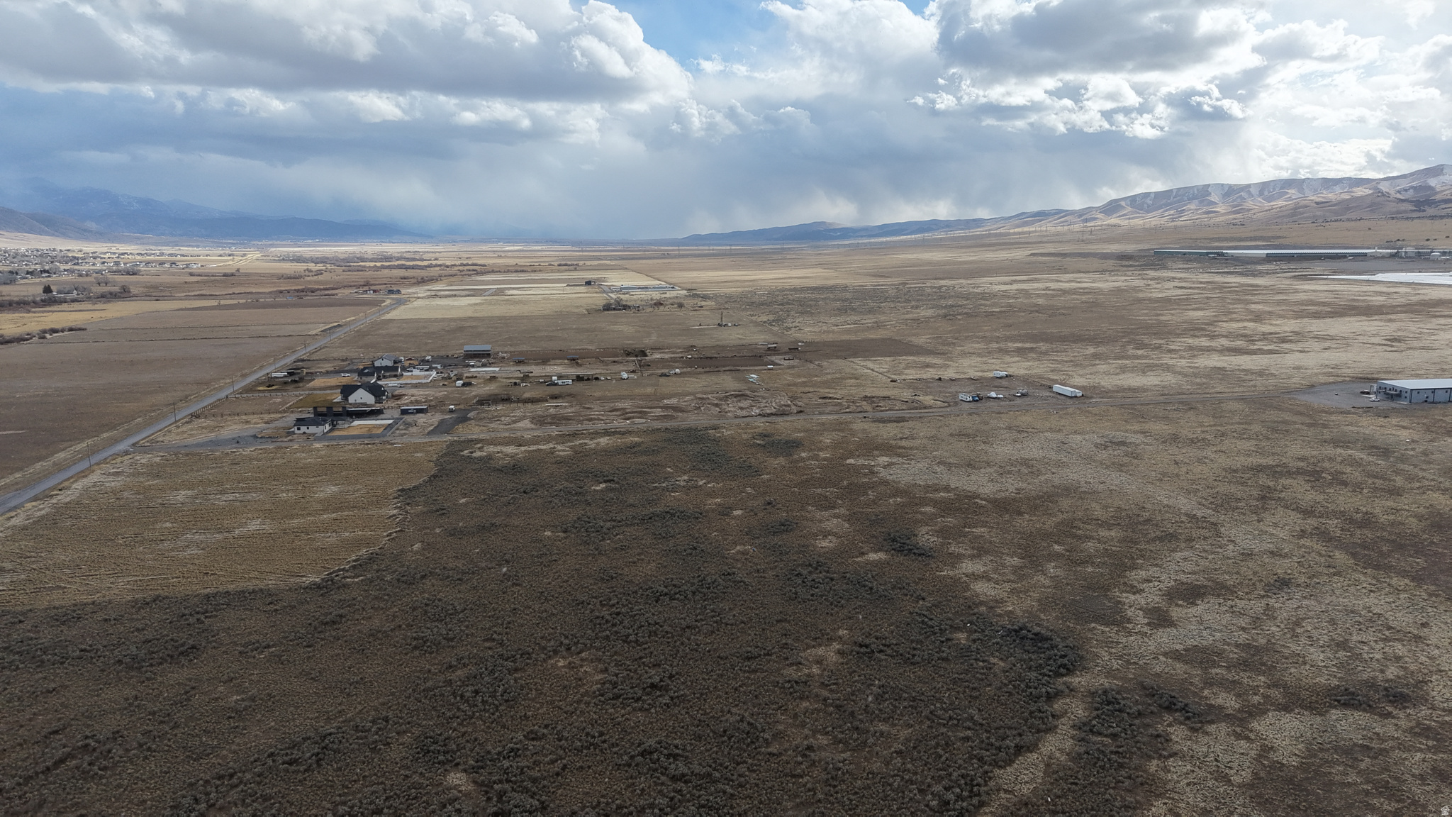 SUNRISE MOUNTAIN EST - Land