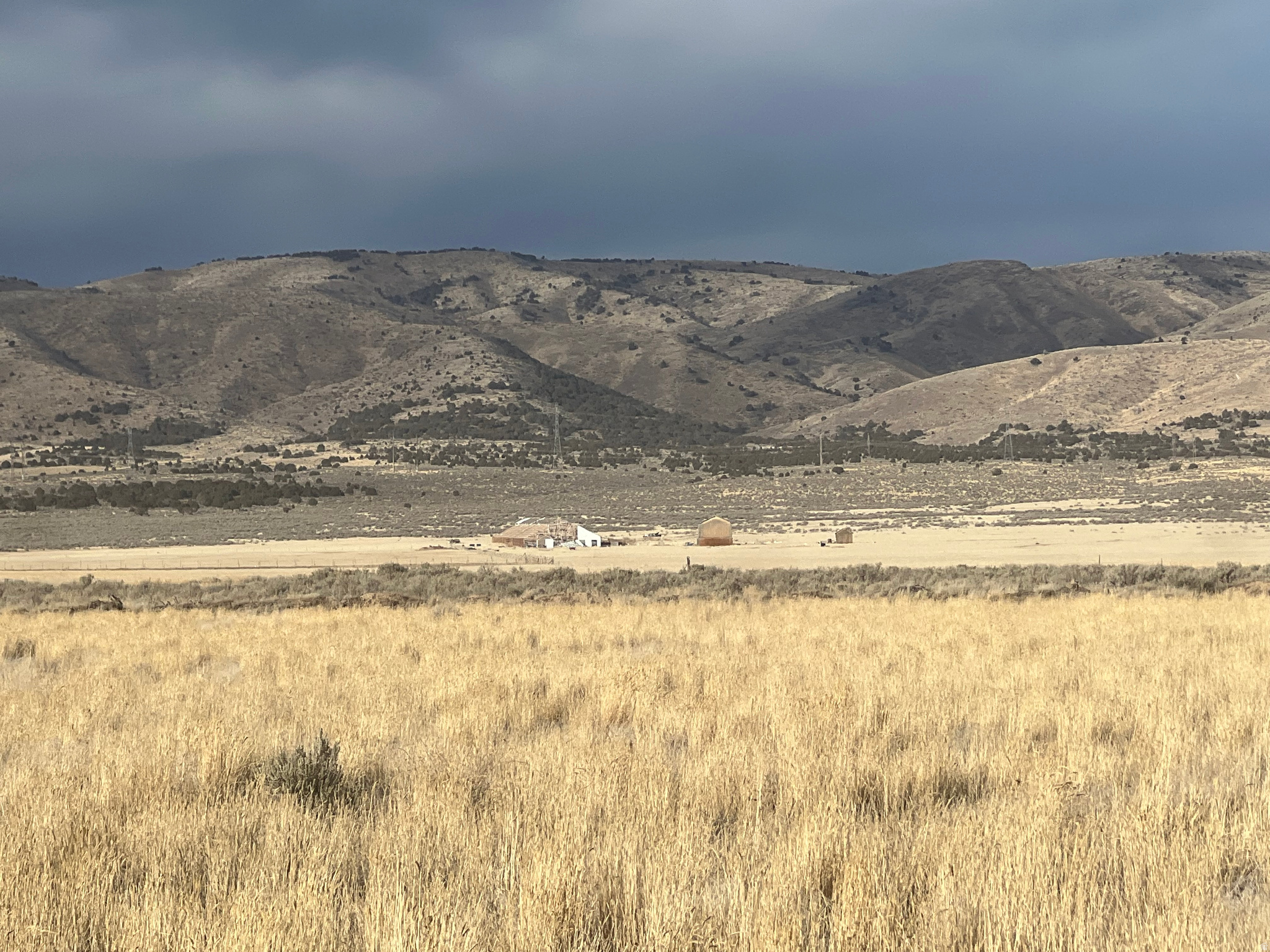 SUNRISE MOUNTAIN EST - Land