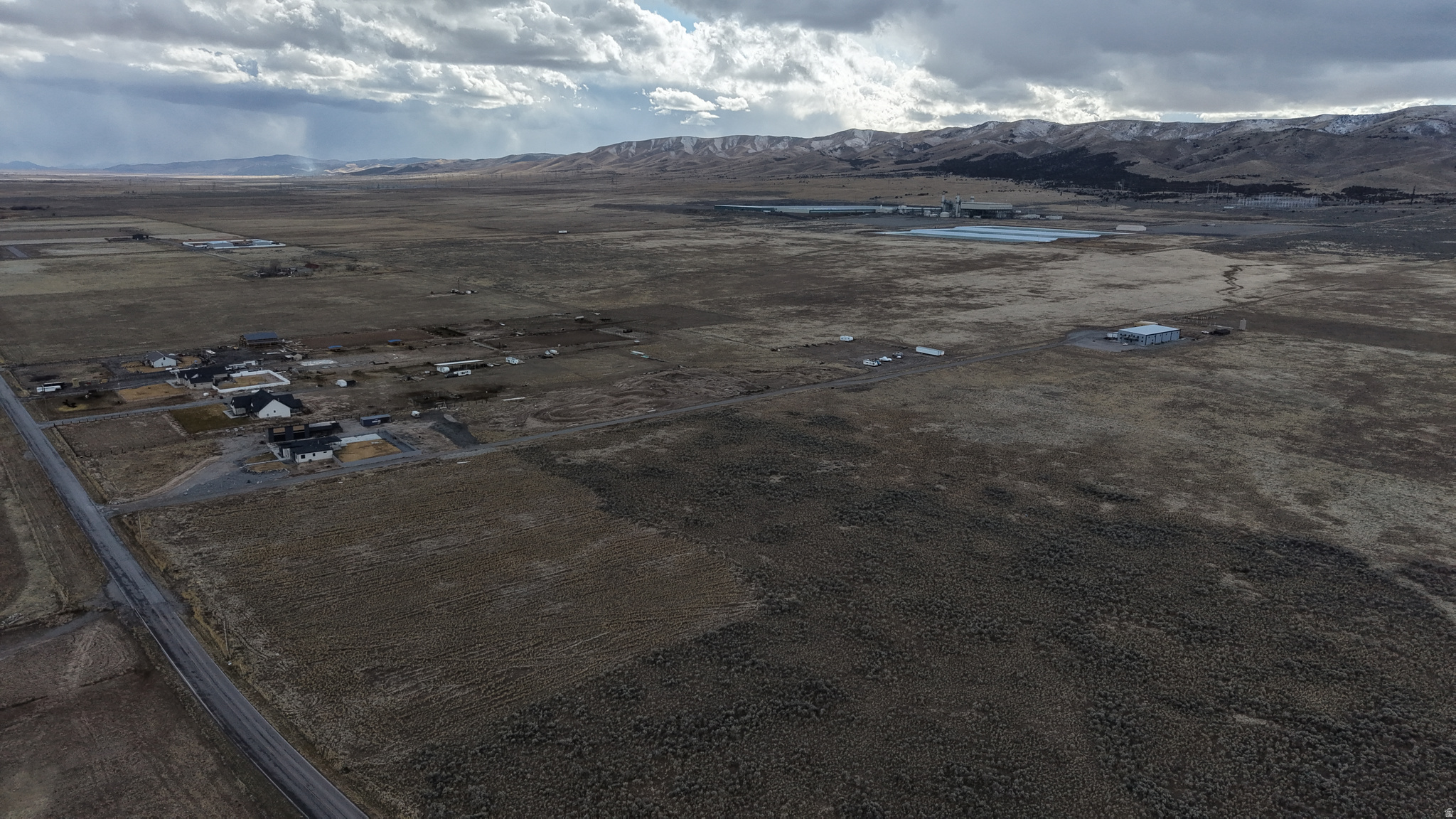 SUNRISE MOUNTAIN EST - Land