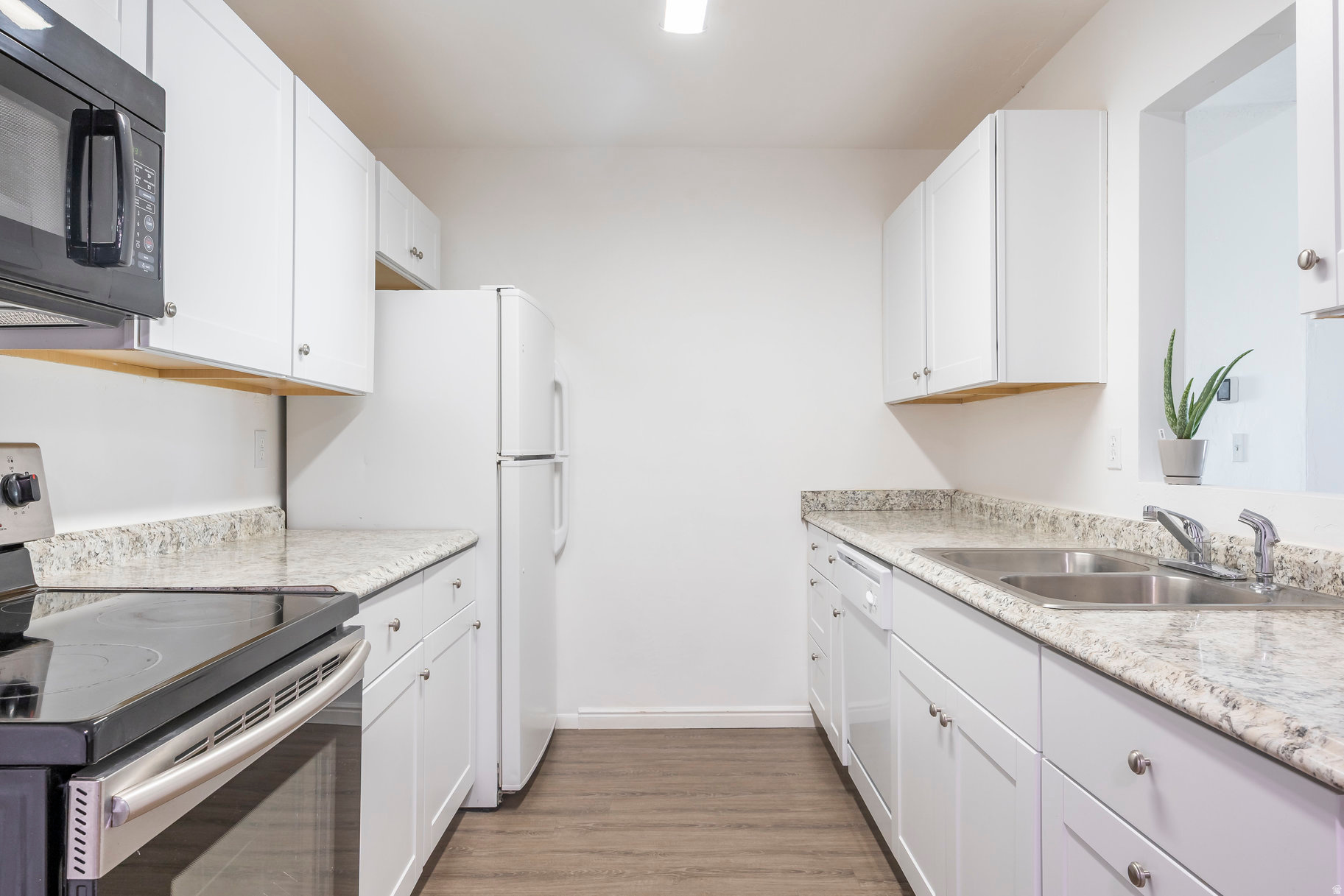 OAK MEADOWS - Residential