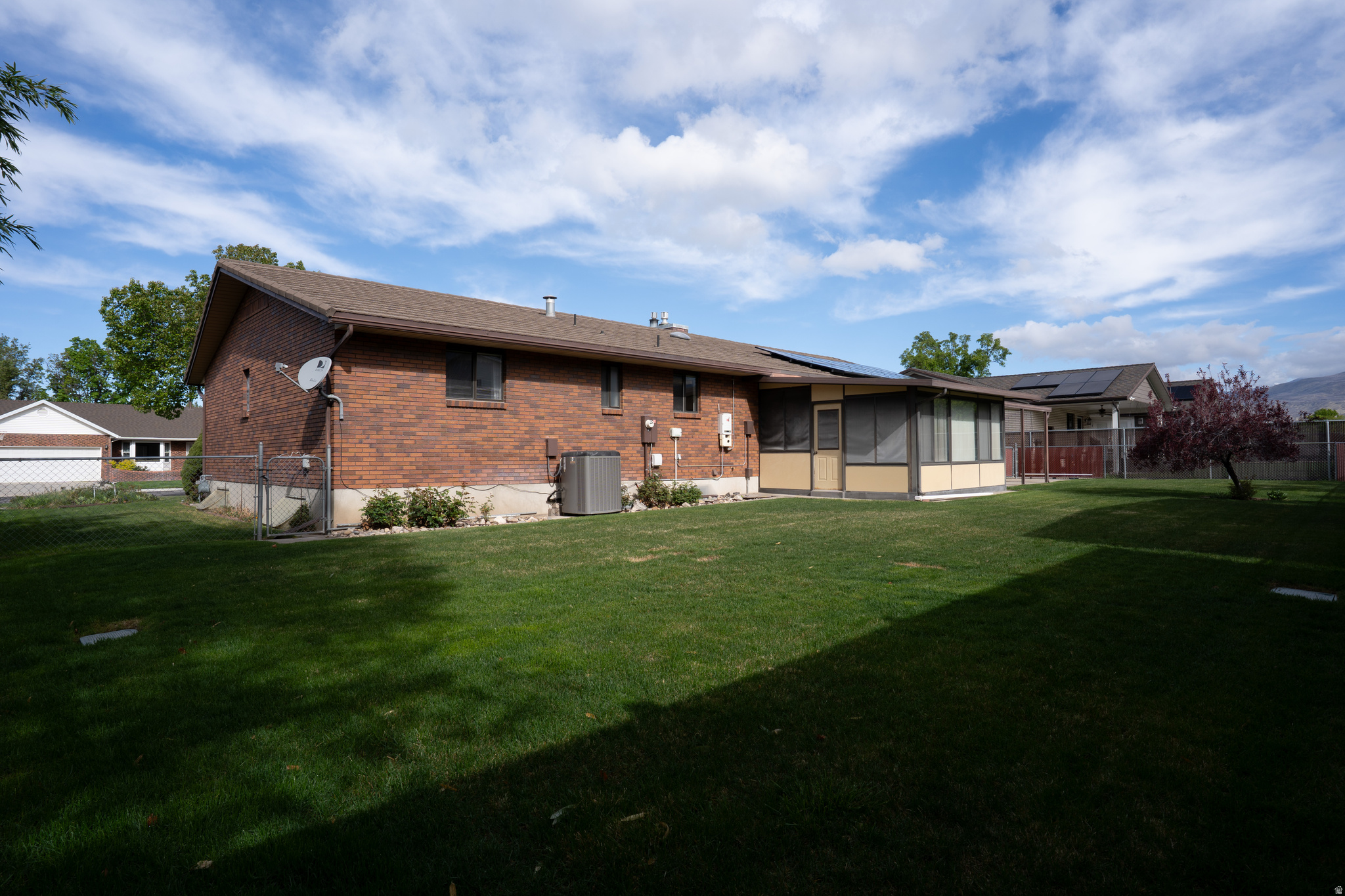 LYNNWOOD PARK - Residential