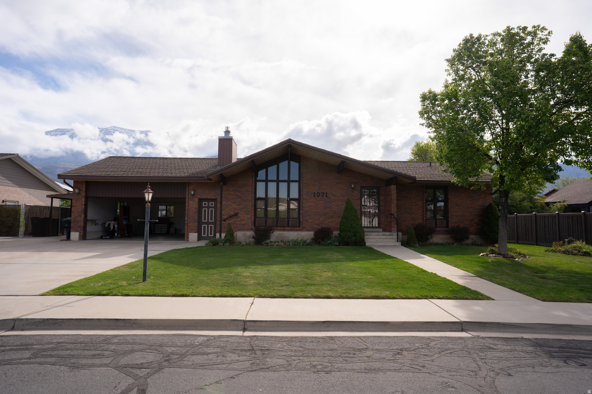 LYNNWOOD PARK - Residential