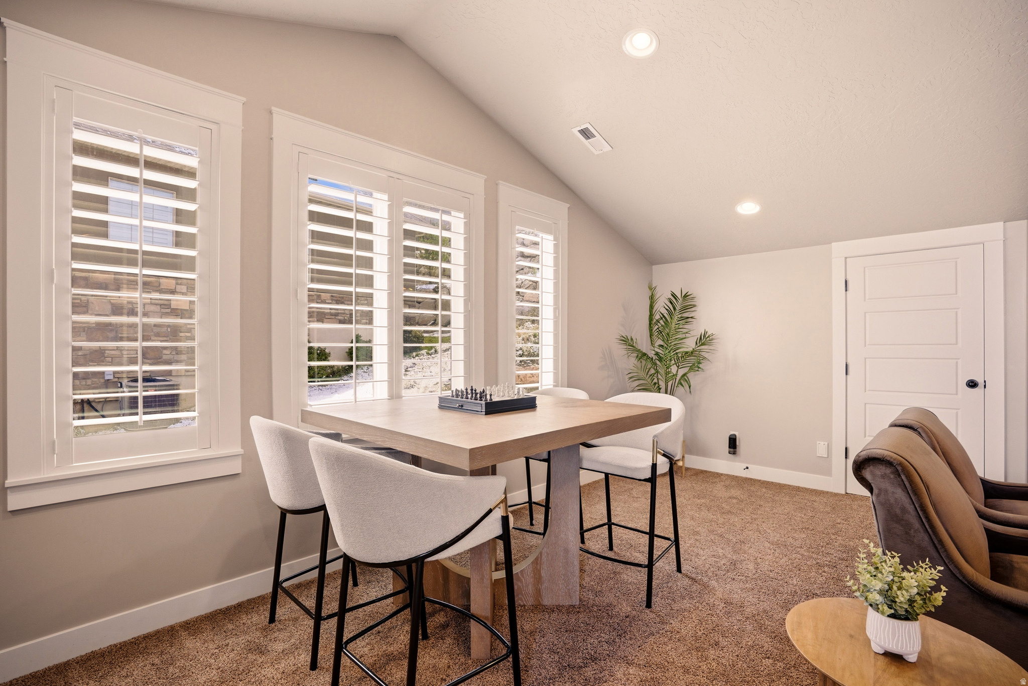 EAGLEPOINTE ESTATES - Residential