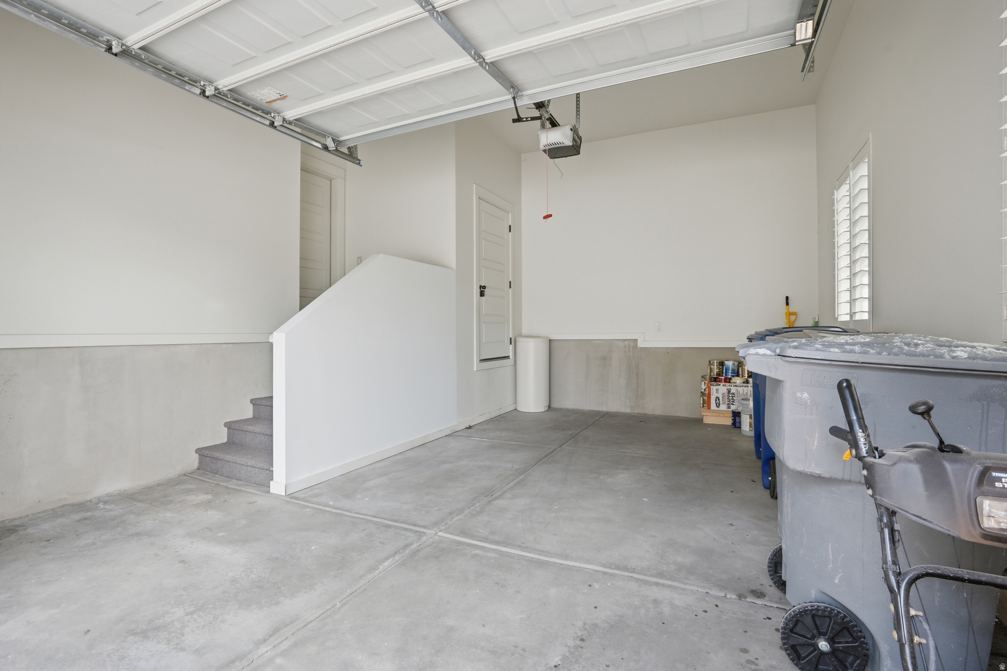 EAGLEPOINTE ESTATES - Residential