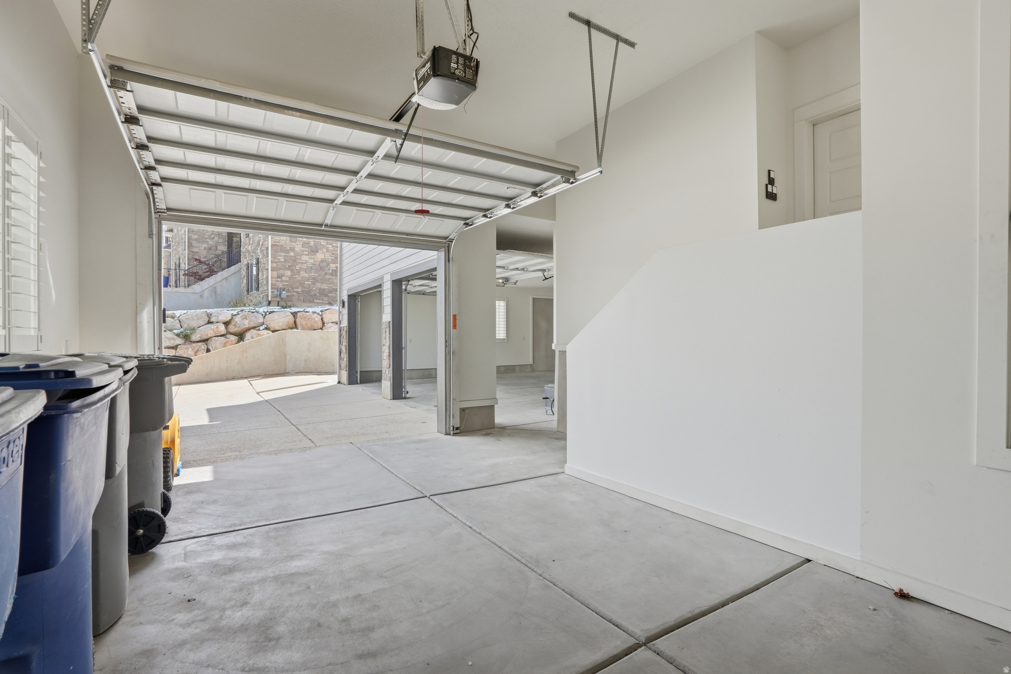 EAGLEPOINTE ESTATES - Residential