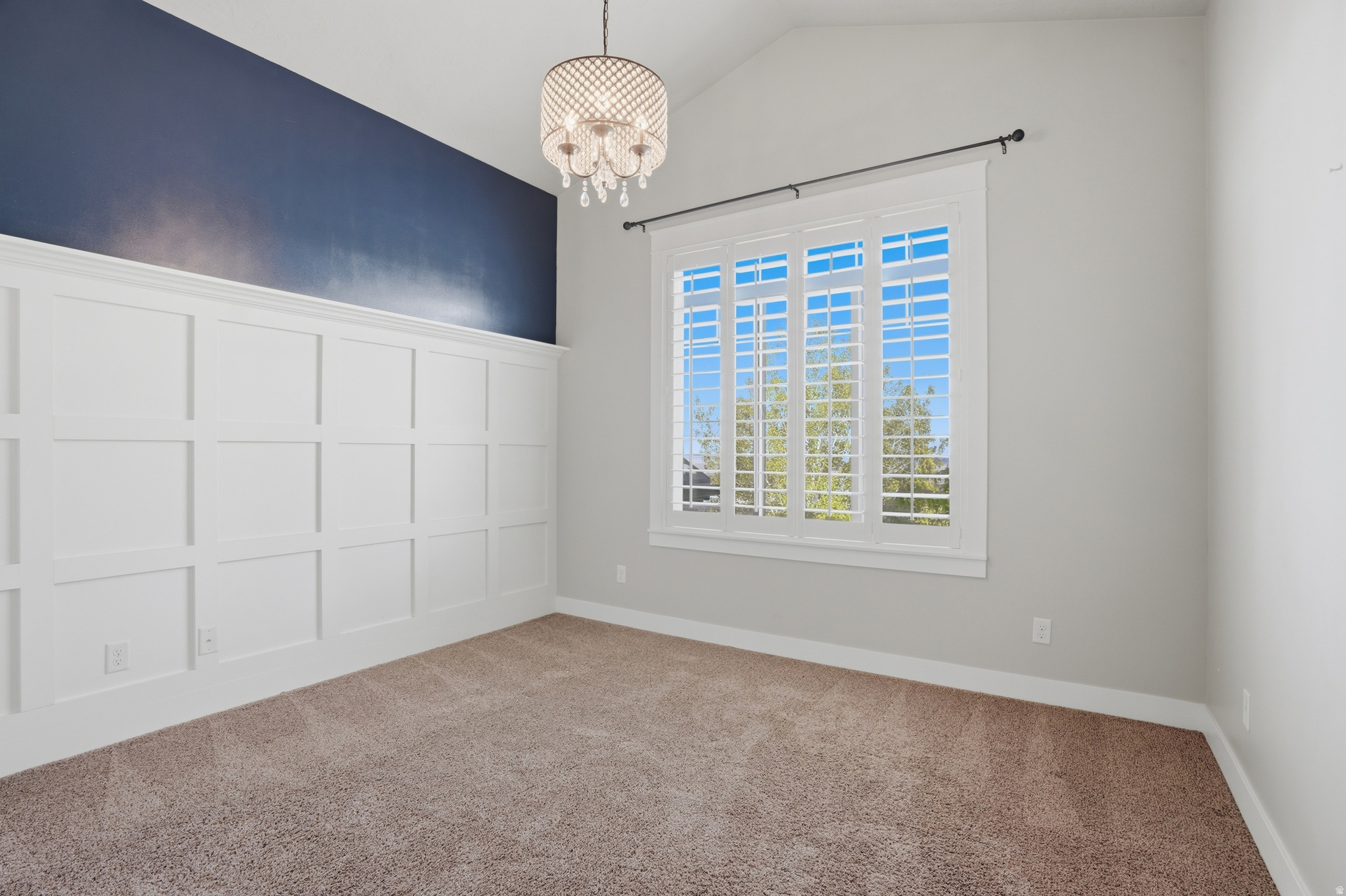 EAGLEPOINTE ESTATES - Residential