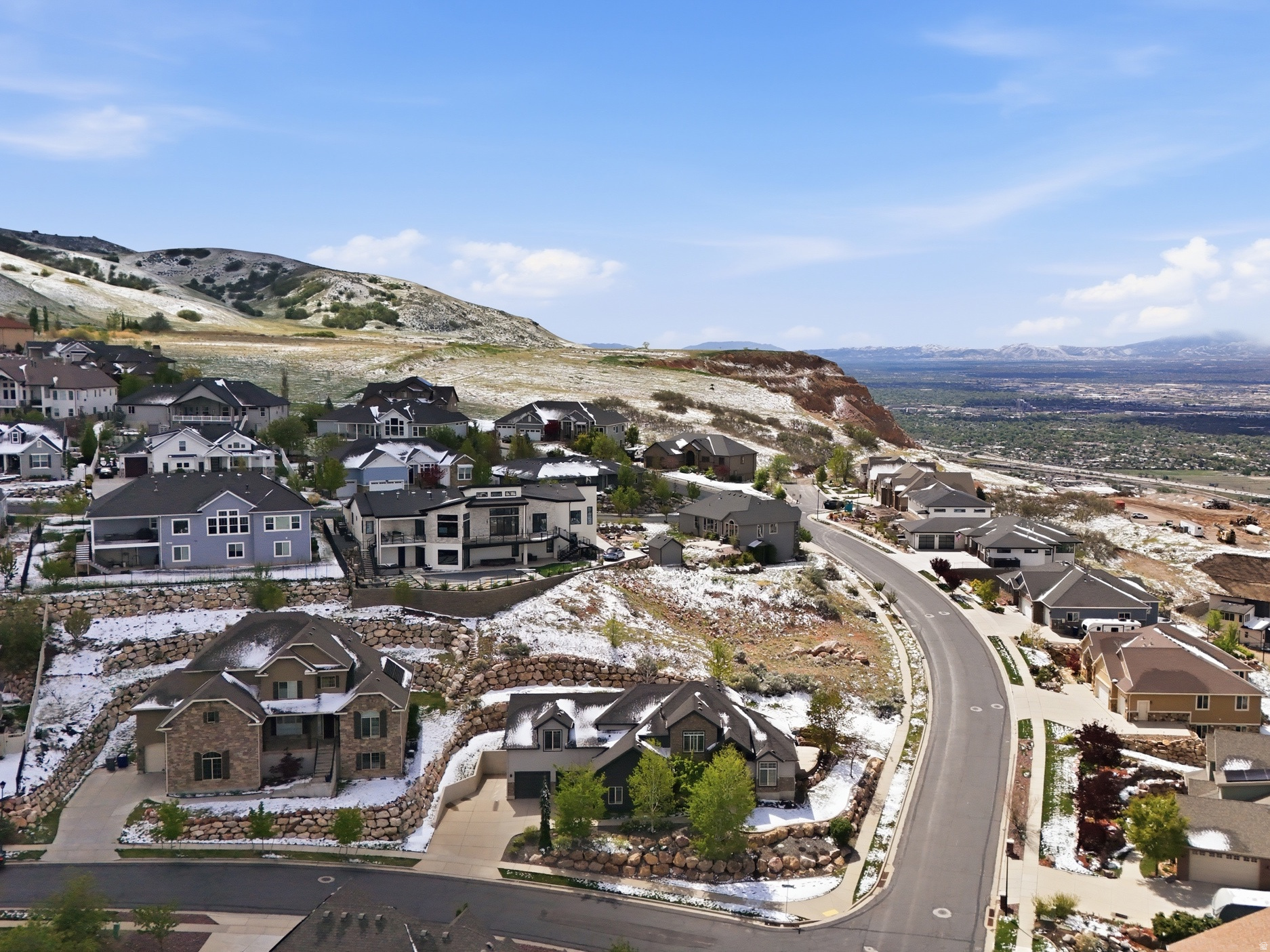 EAGLEPOINTE ESTATES - Residential