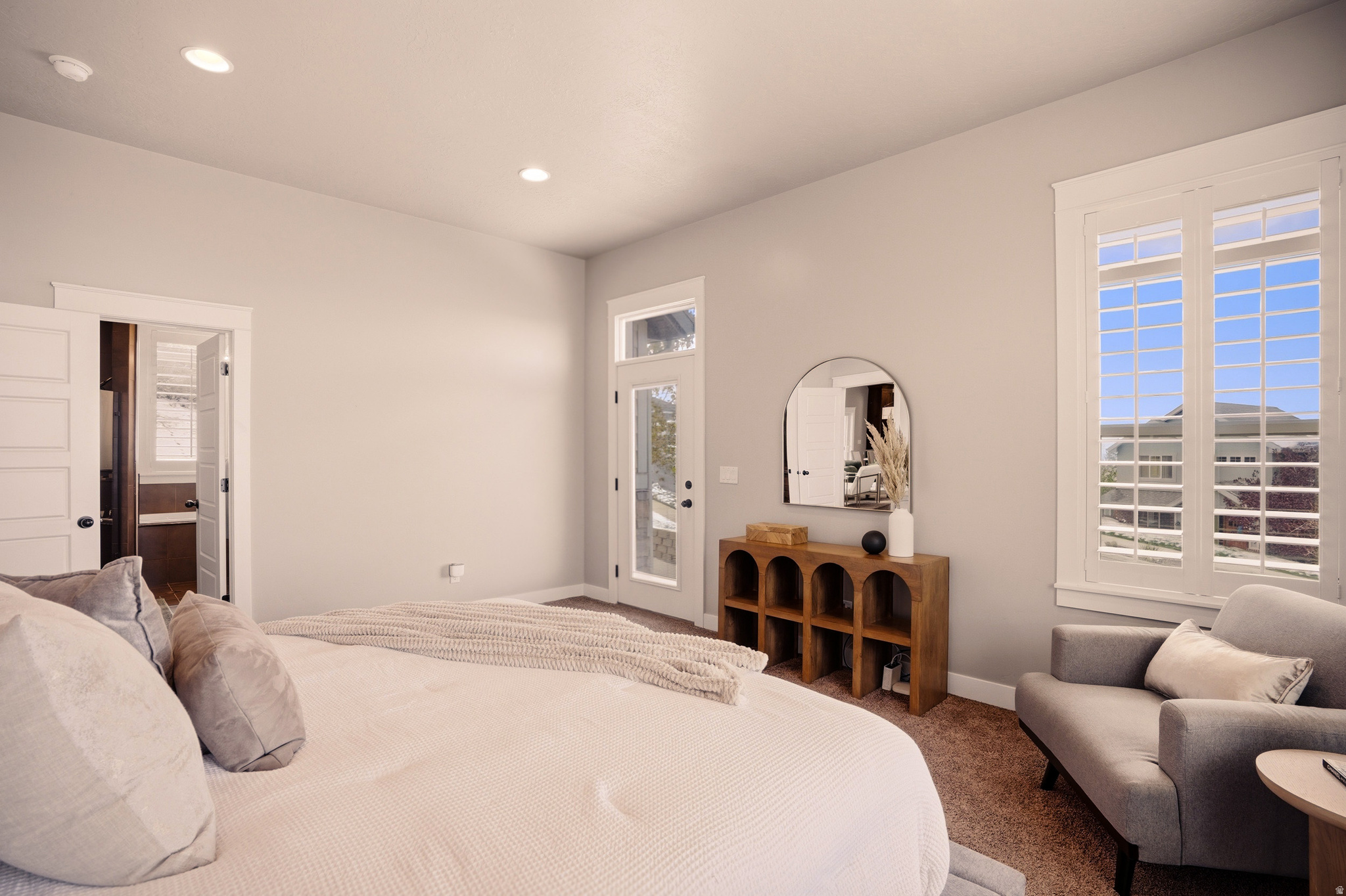 EAGLEPOINTE ESTATES - Residential