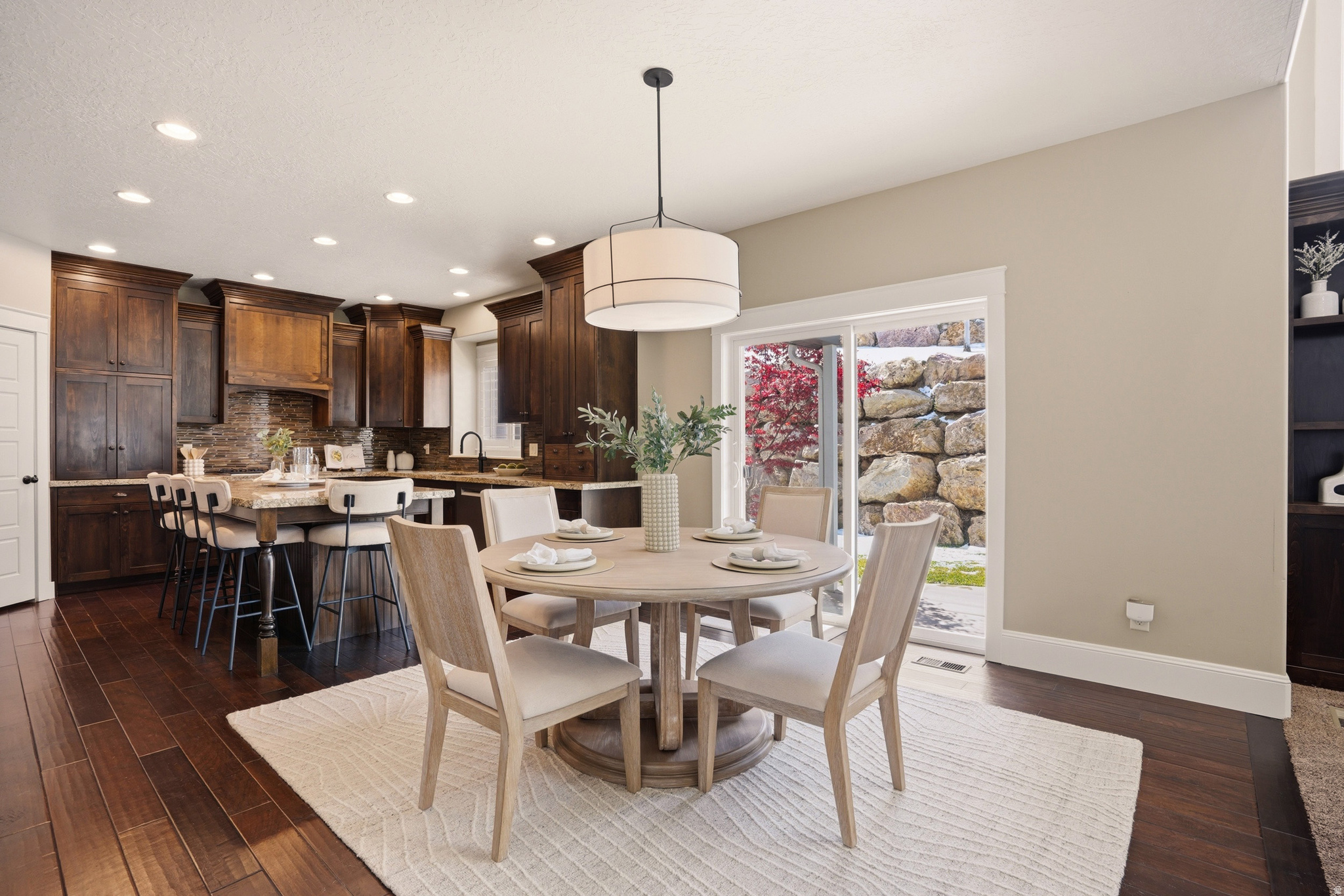 EAGLEPOINTE ESTATES - Residential