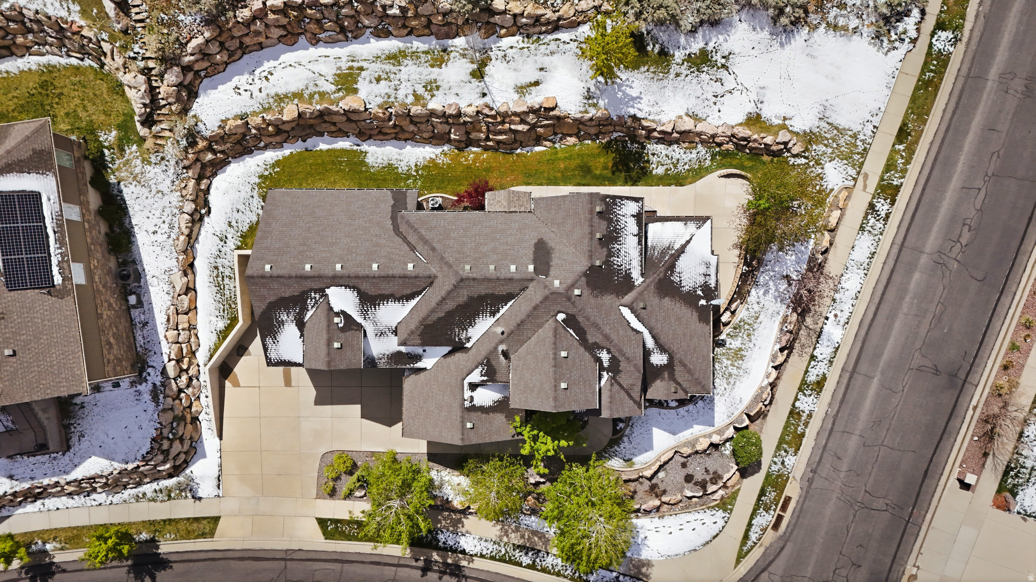 EAGLEPOINTE ESTATES - Residential