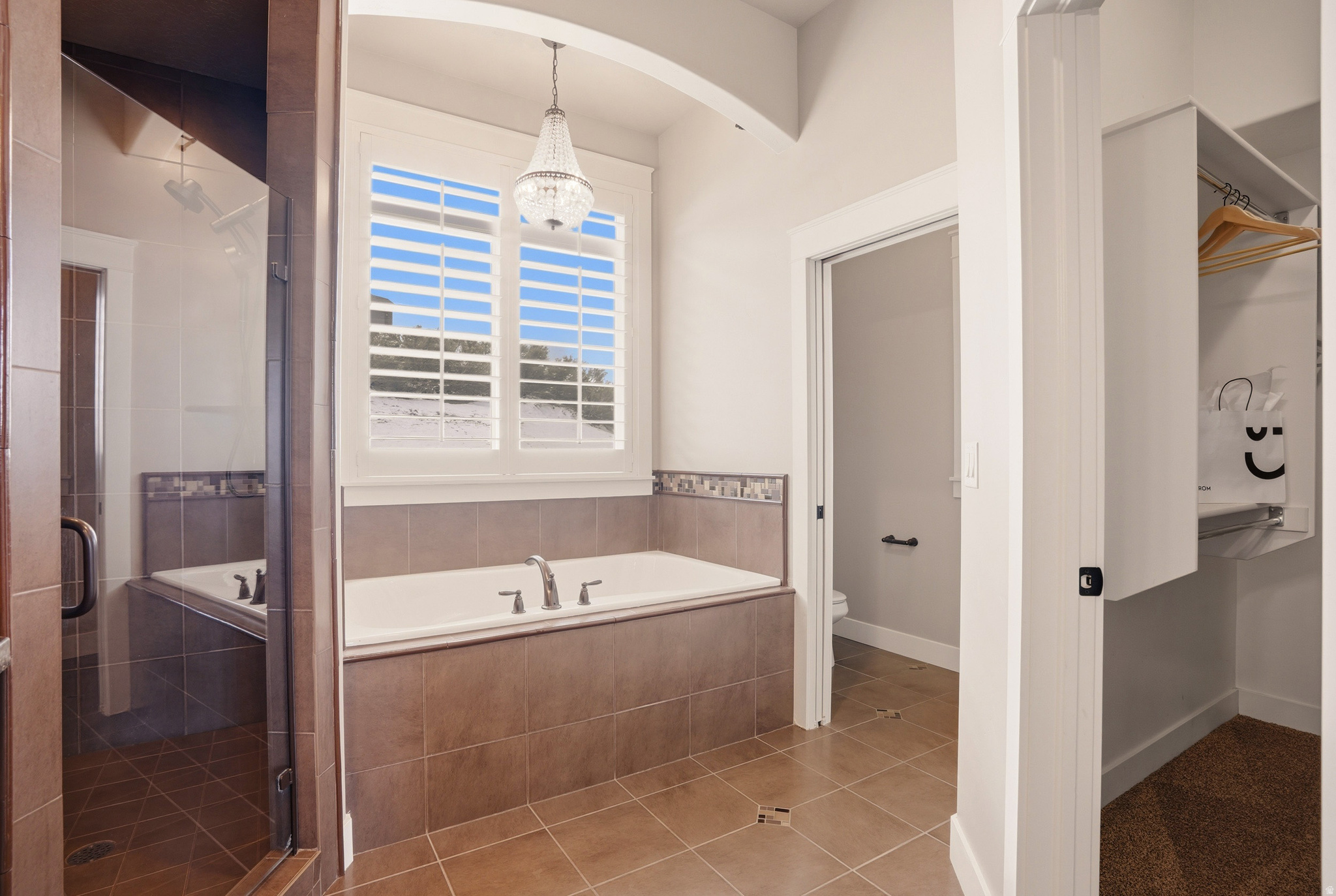 EAGLEPOINTE ESTATES - Residential