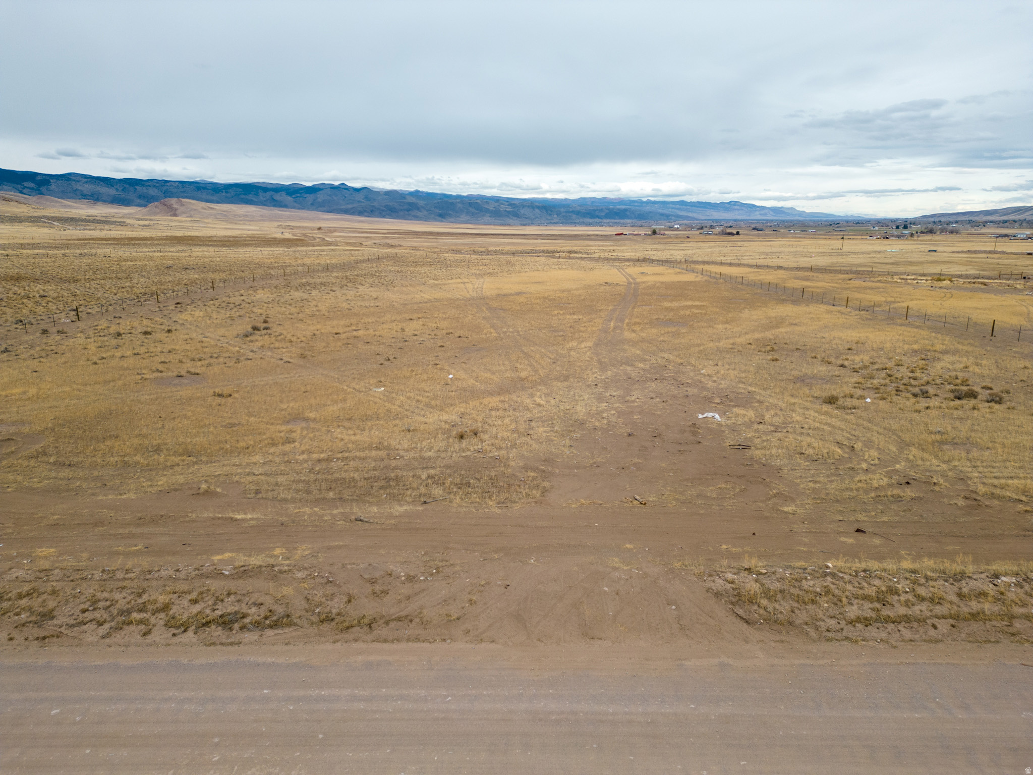 SURVEY B-1942 - Land