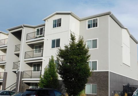 Tiny photo for 384 W 650 N #A-D, Payson, UT 84651 (MLS # 2112981)