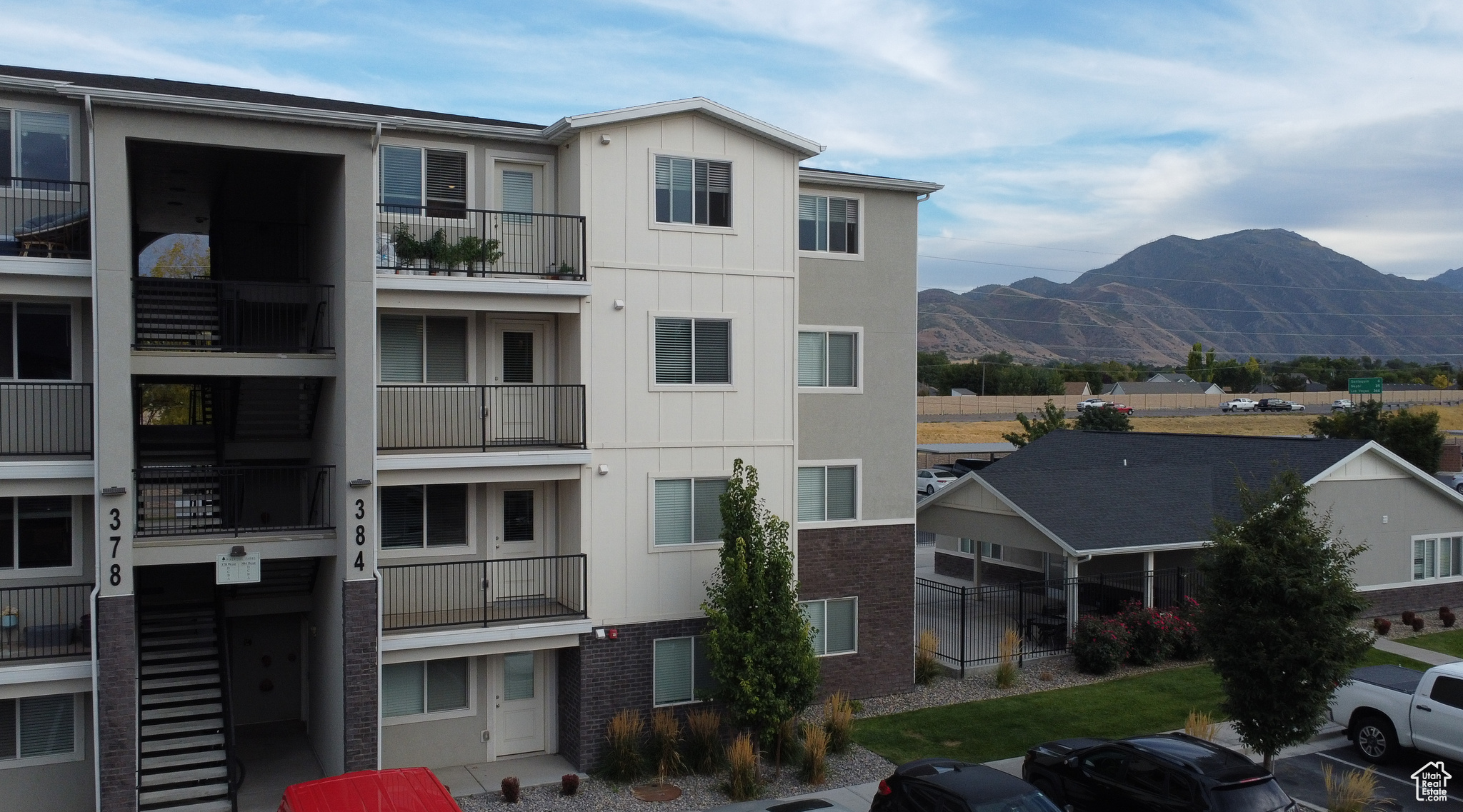 PINERIDGE FARMS - Residential Income