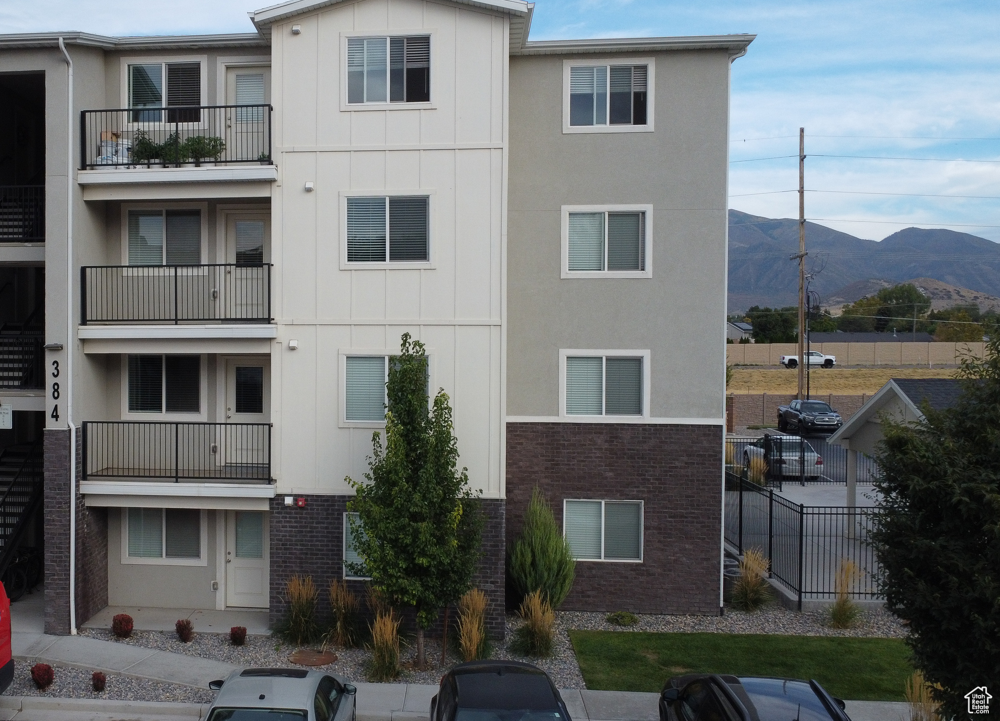 PINERIDGE FARMS - Residential Income