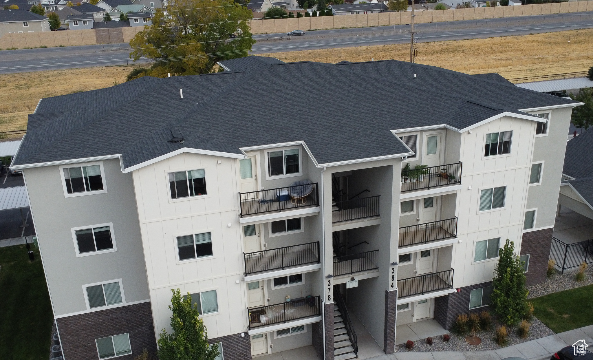 PINERIDGE FARMS - Residential Income