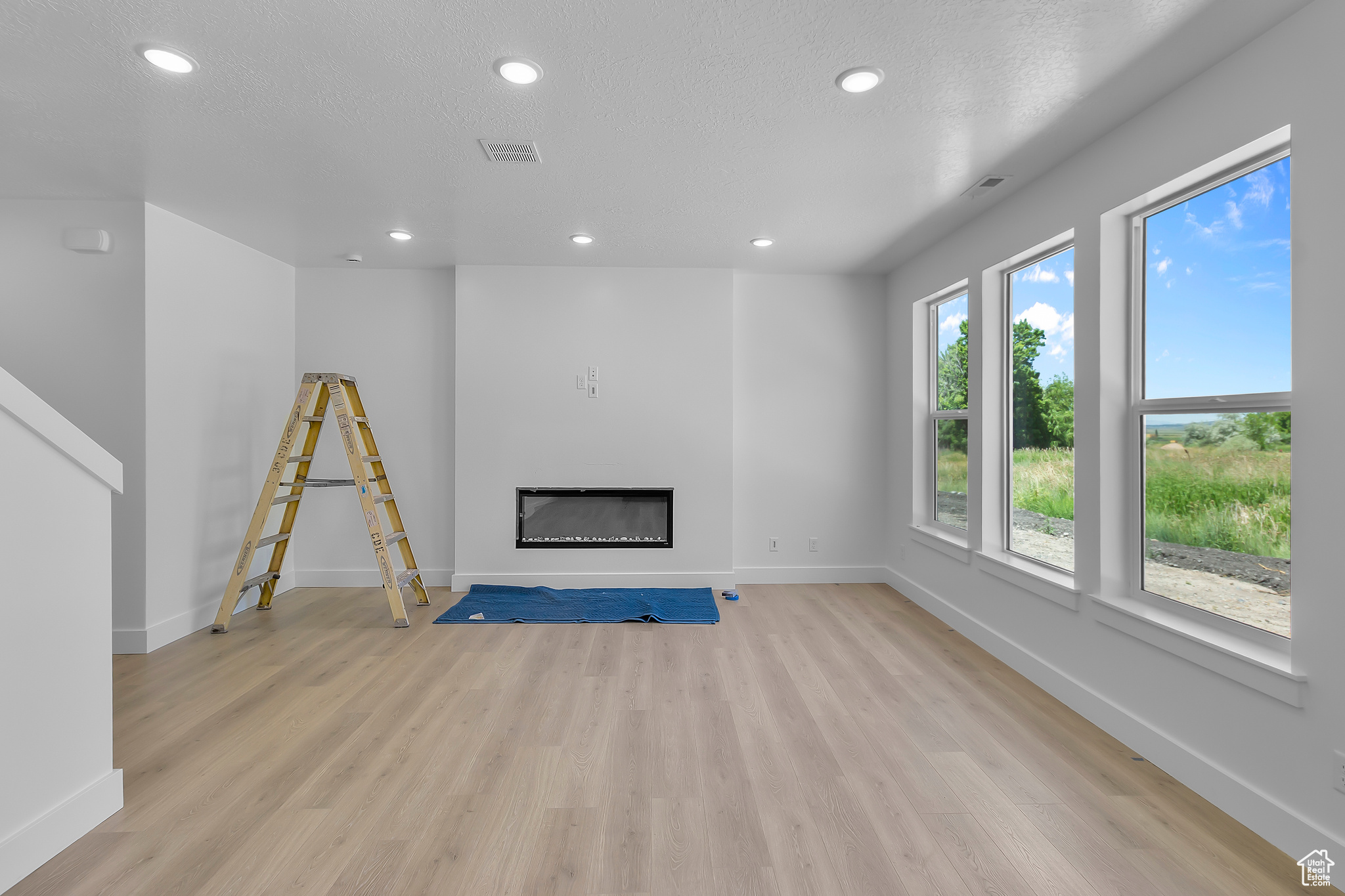 NORTH POINT - Residential
