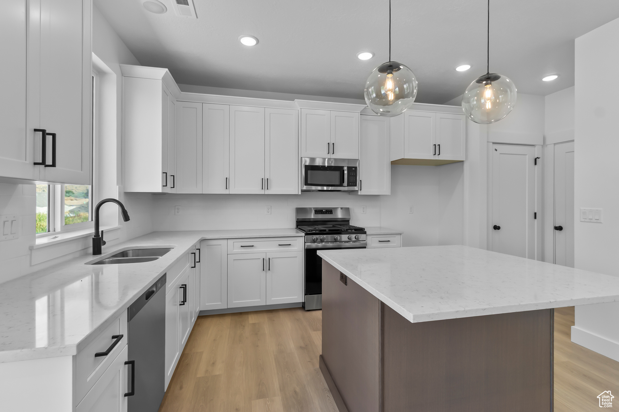 NORTH POINT - Residential