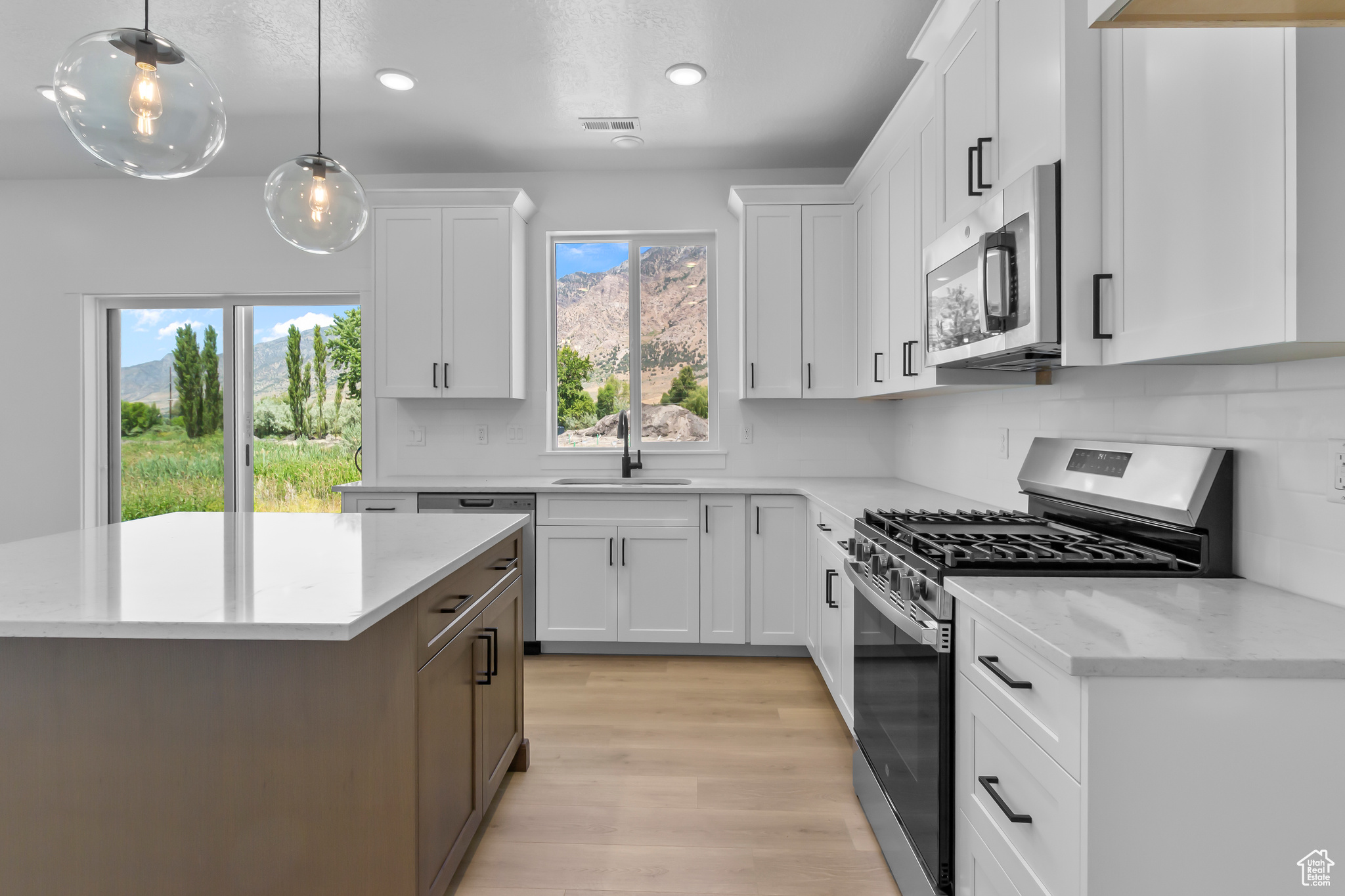 NORTH POINT - Residential