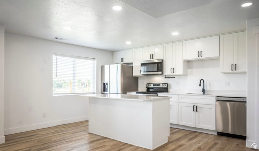 Photo of 1483 W STONE GATE DR, Saratoga Springs, UT 84045 (MLS # 2119104)