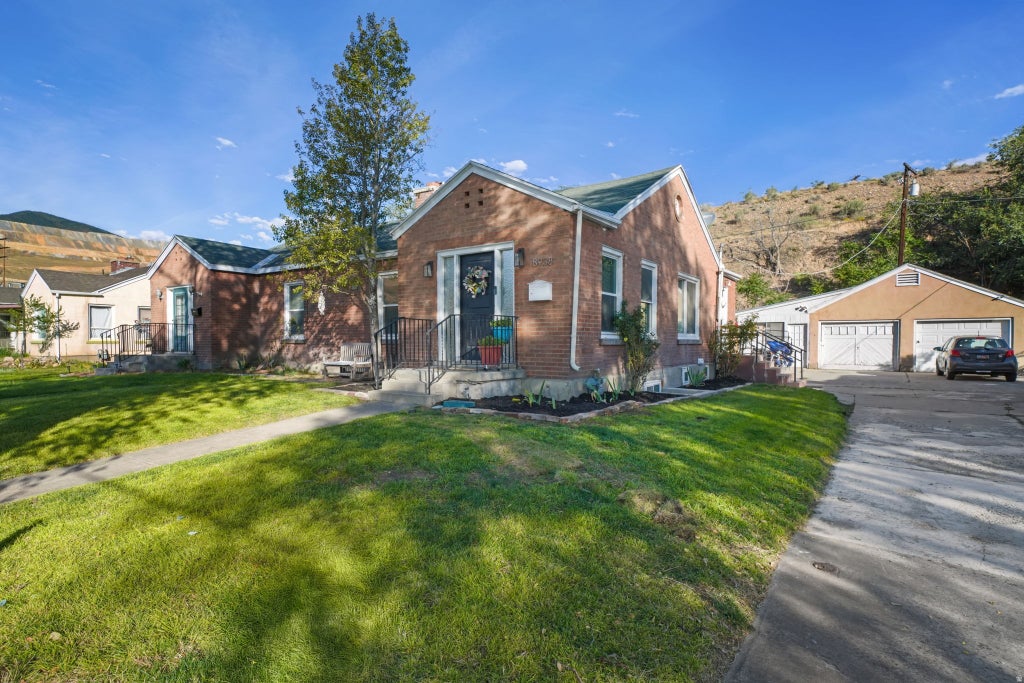 Photo of 8938 W STATE HWY, Copperton, UT 84006 (MLS # 2185027)