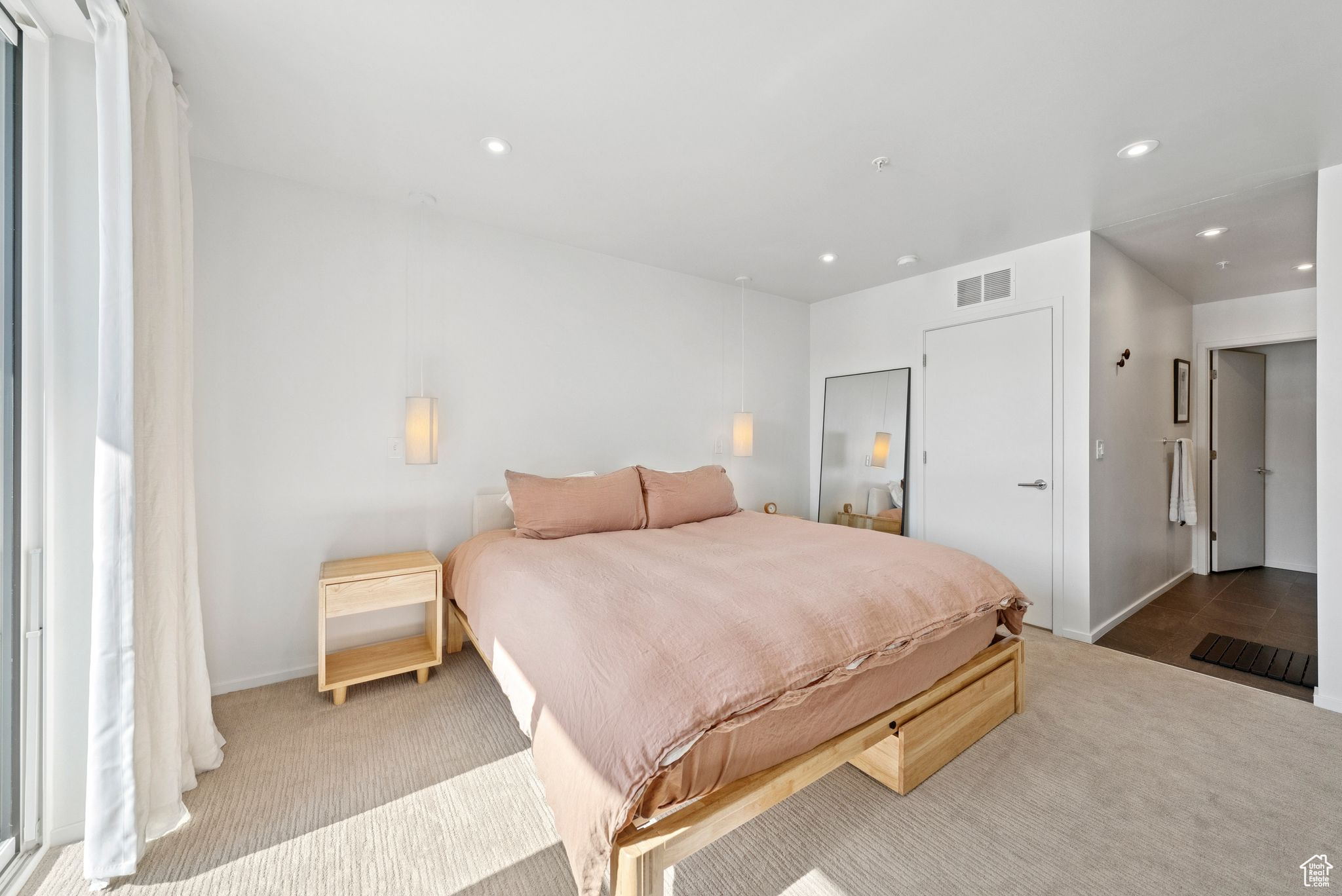 Salt Lake City, Utah 84115, United States, 3 Bedrooms Bedrooms, ,2 BathroomsBathrooms,Residential,Active,157003