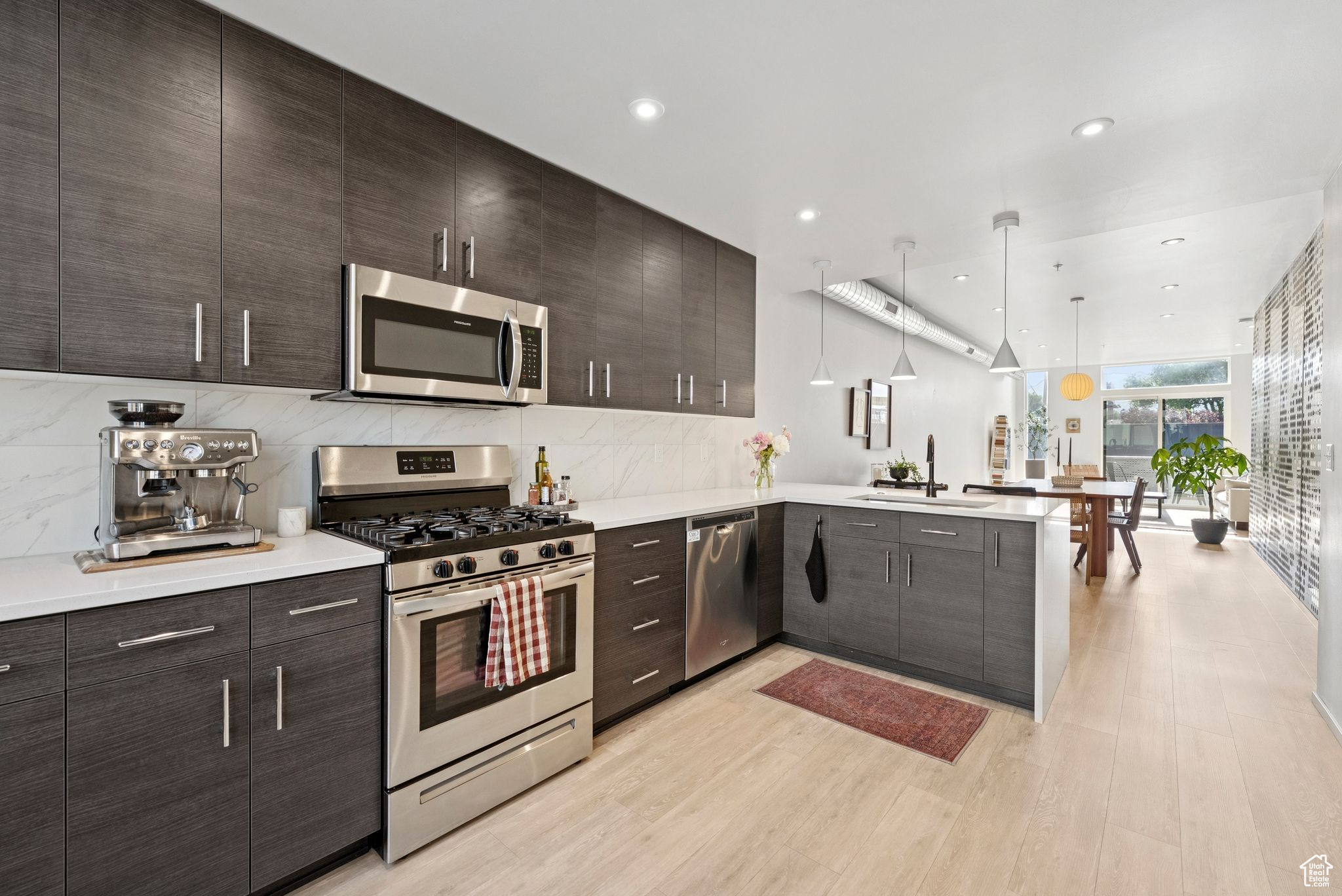 Salt Lake City, Utah 84115, United States, 3 Bedrooms Bedrooms, ,2 BathroomsBathrooms,Residential,Active,157003