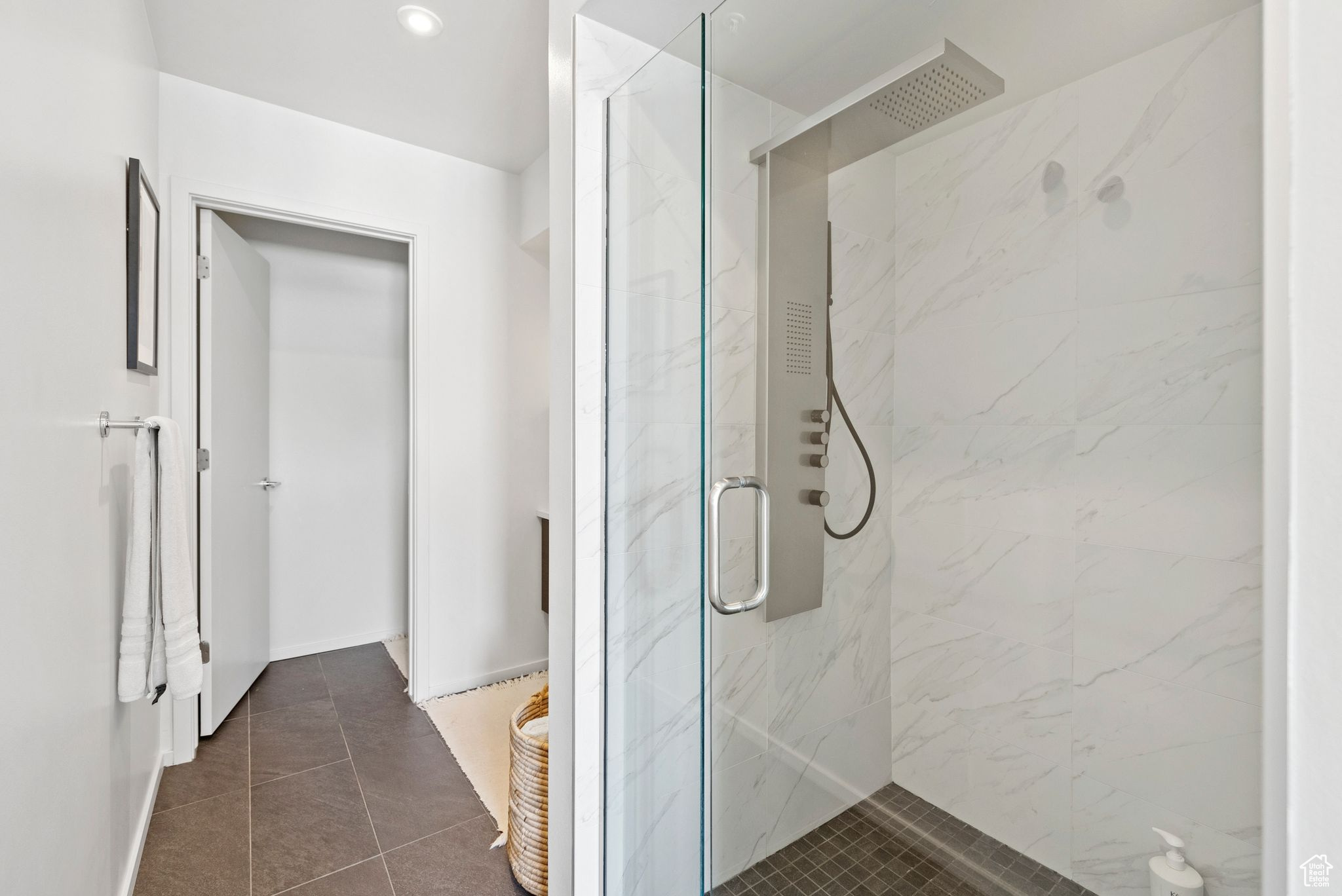 Salt Lake City, Utah 84115, United States, 3 Bedrooms Bedrooms, ,2 BathroomsBathrooms,Residential,Active,157003