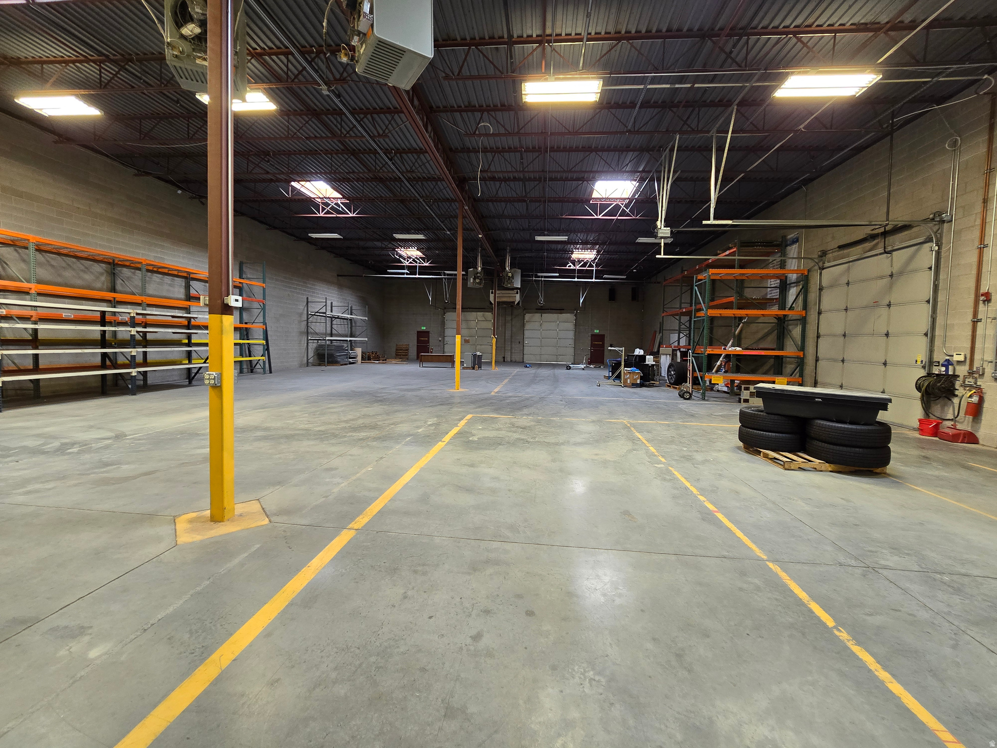 RICH - Commercial Lease