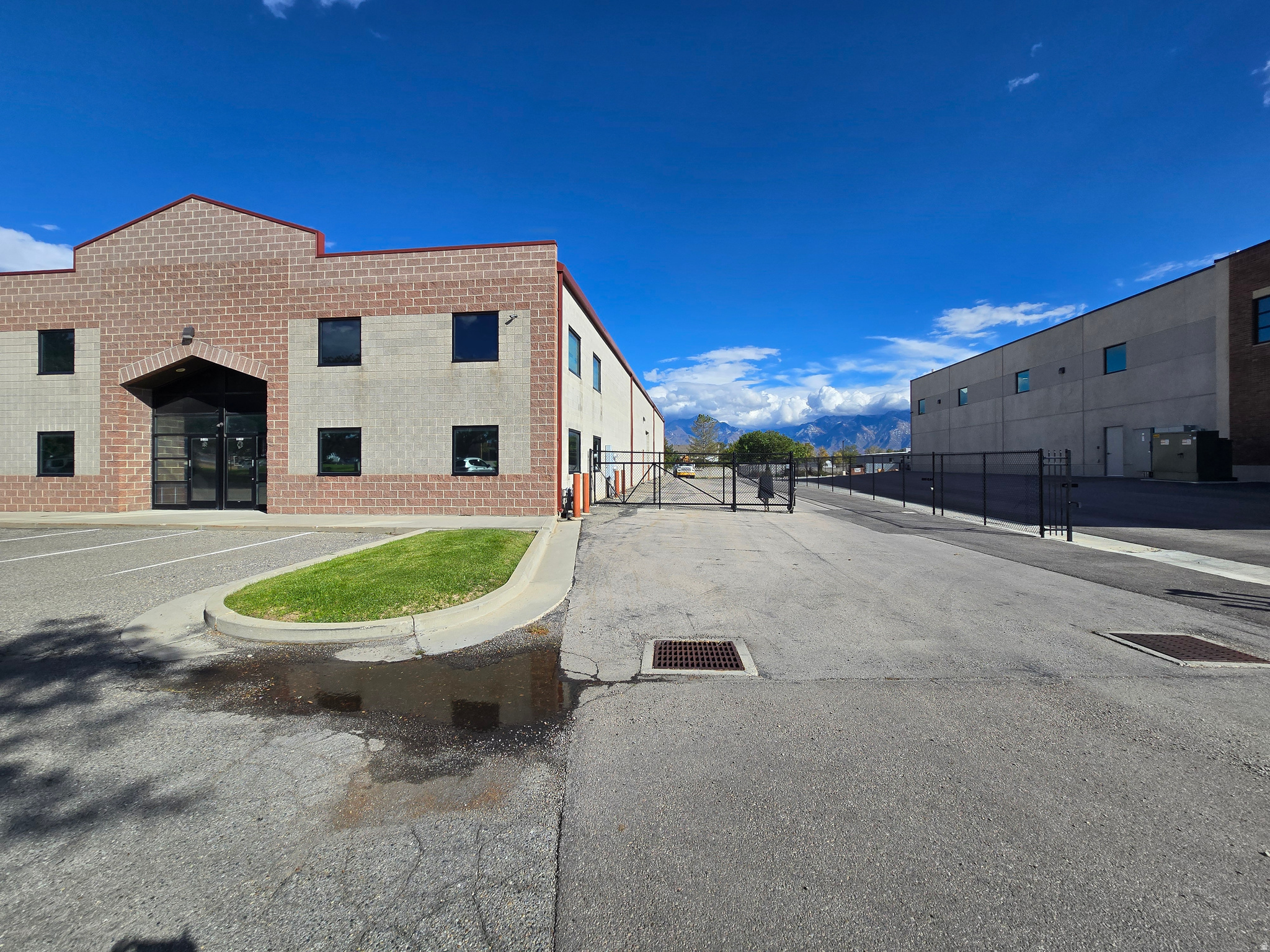 RICH - Commercial Lease