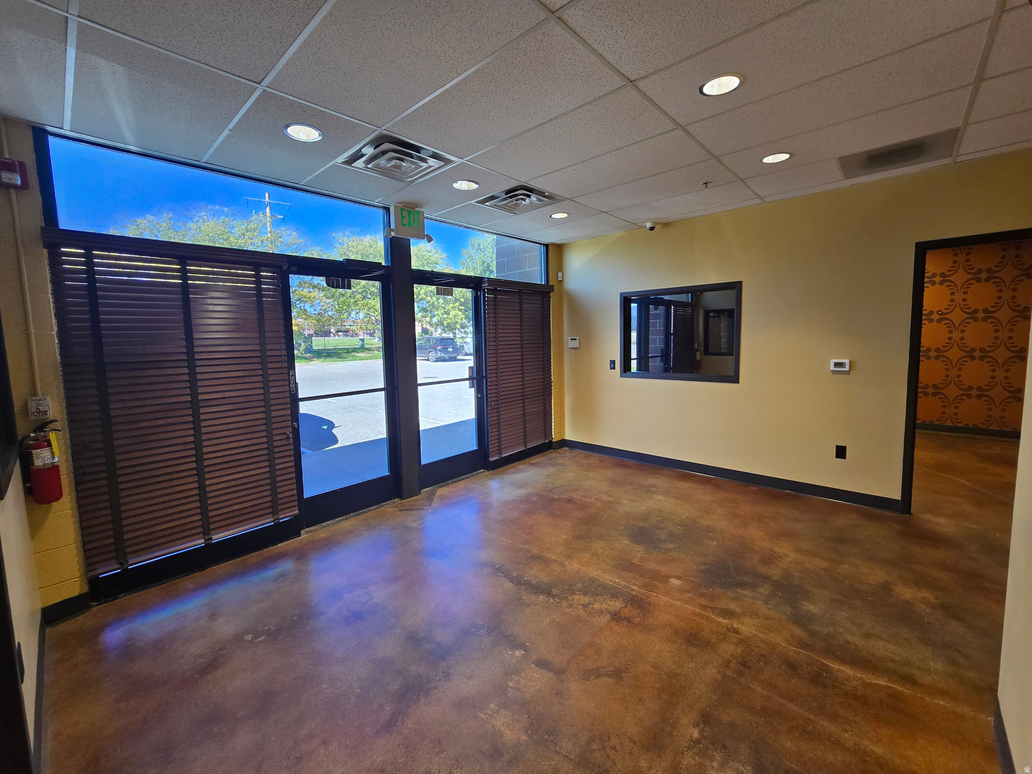 RICH - Commercial Lease