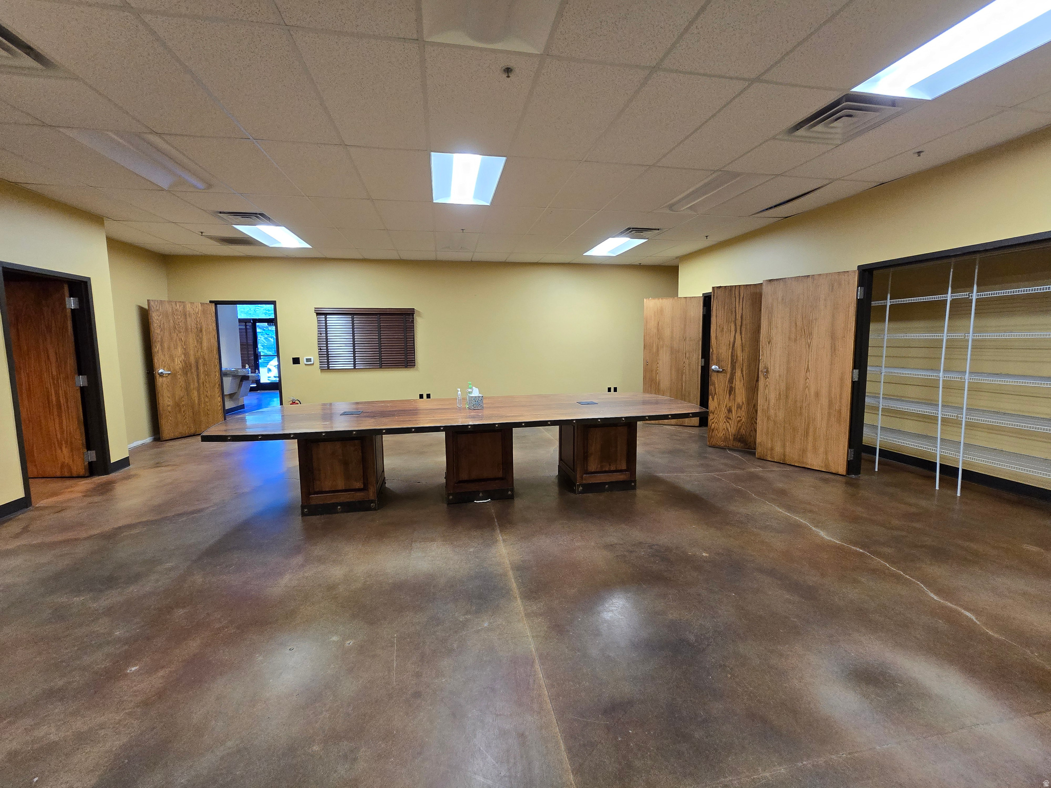 RICH - Commercial Lease