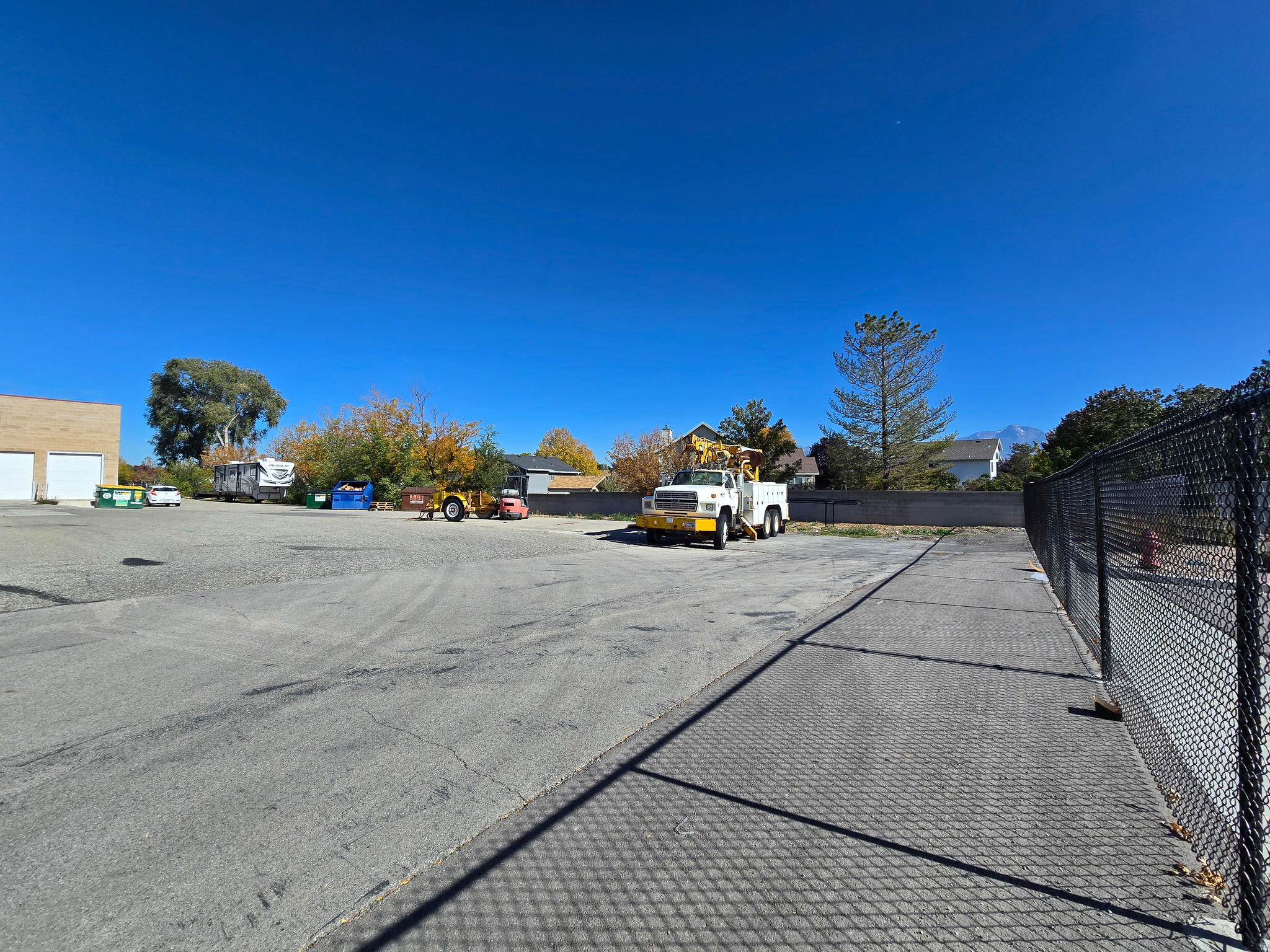 RICH - Commercial Lease