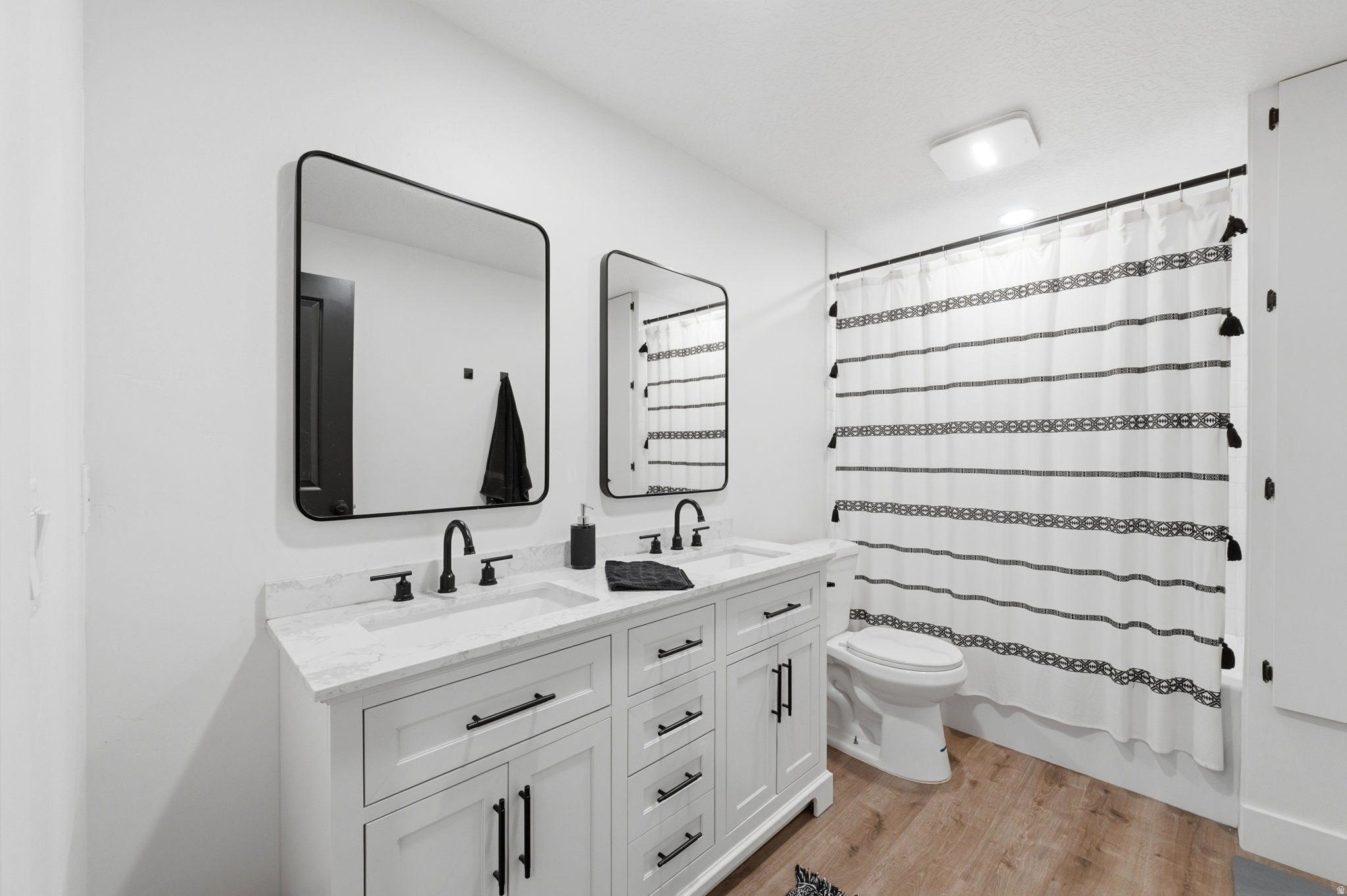 CATALINA BAY - Residential