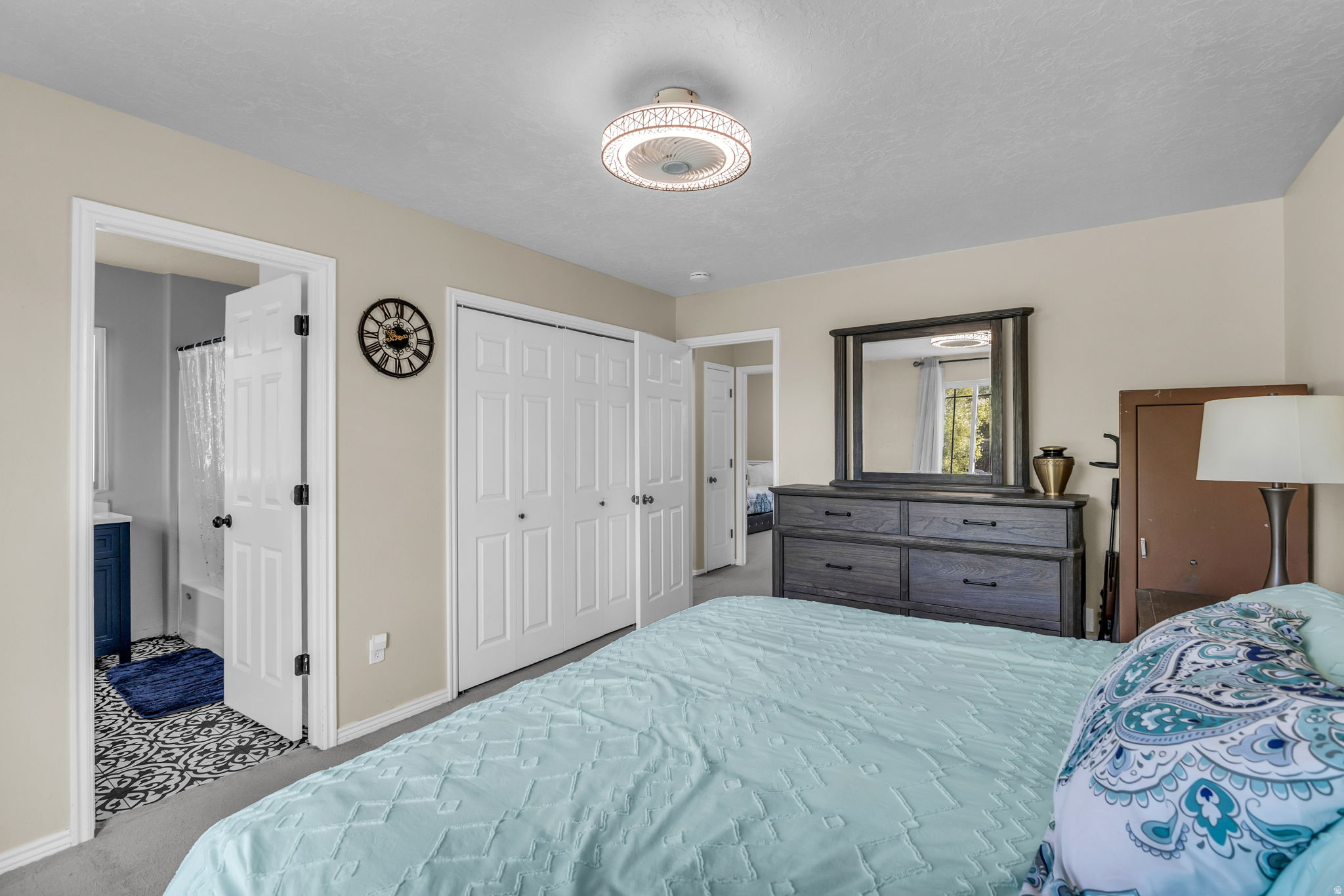 WHITE HILLS - Residential