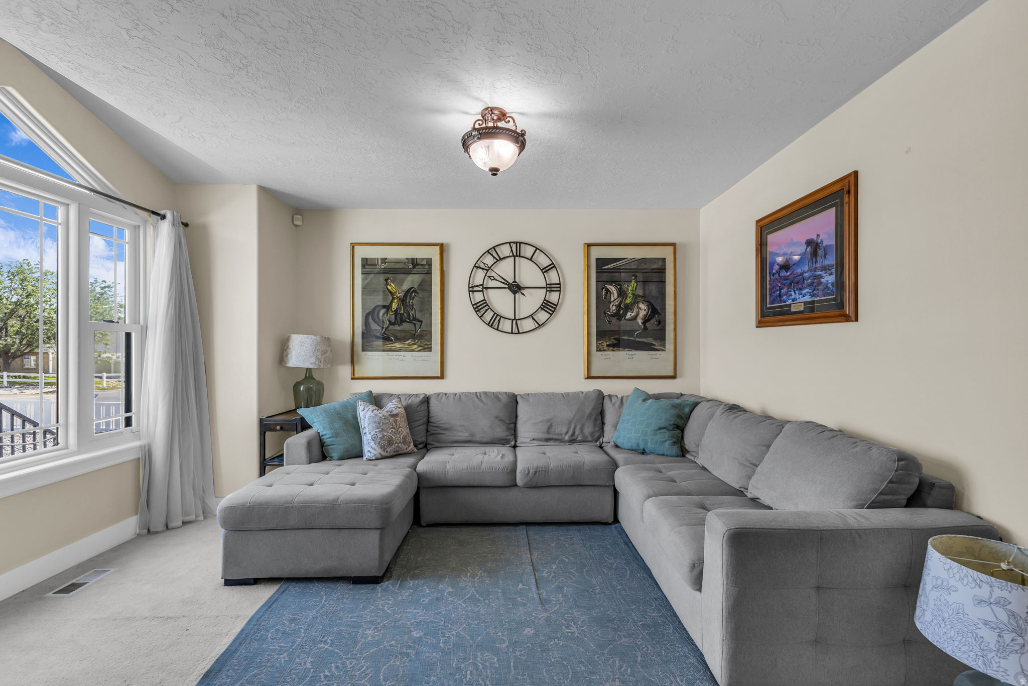 WHITE HILLS - Residential