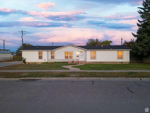 Photo of 165 S 200 W, Vernal, UT 84078 (MLS # 2116468)