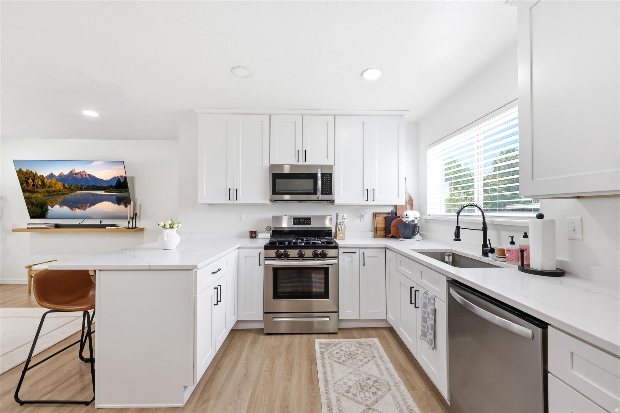 HIGHLAND TERRACE - Residential