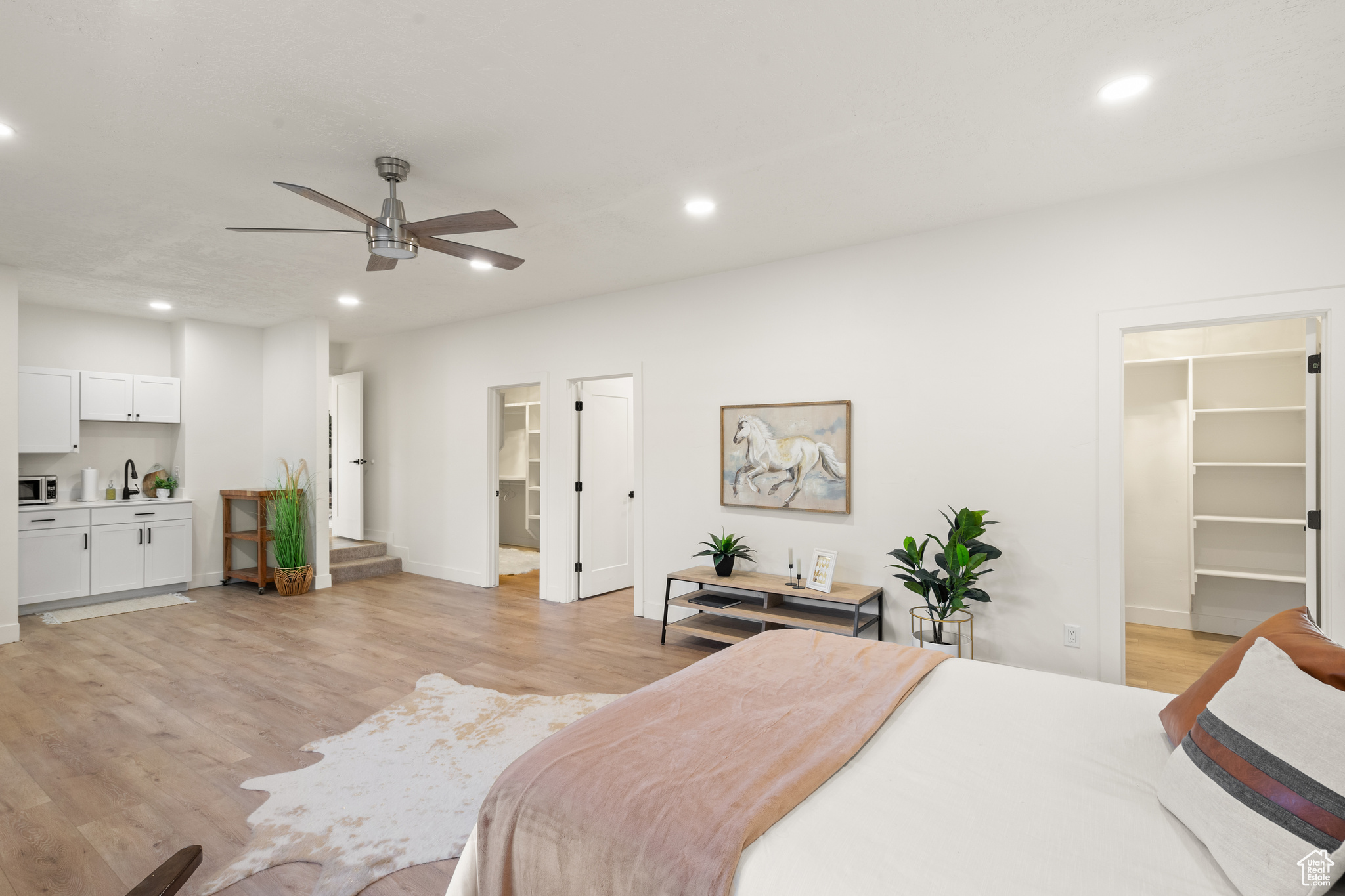 MOUNTAIN VALLEY MEAD - Residential