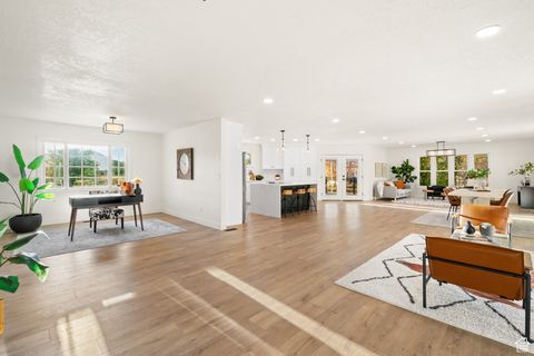 Tiny photo for 567 S 8850 E, Huntsville, UT 84317 (MLS # 2118002)