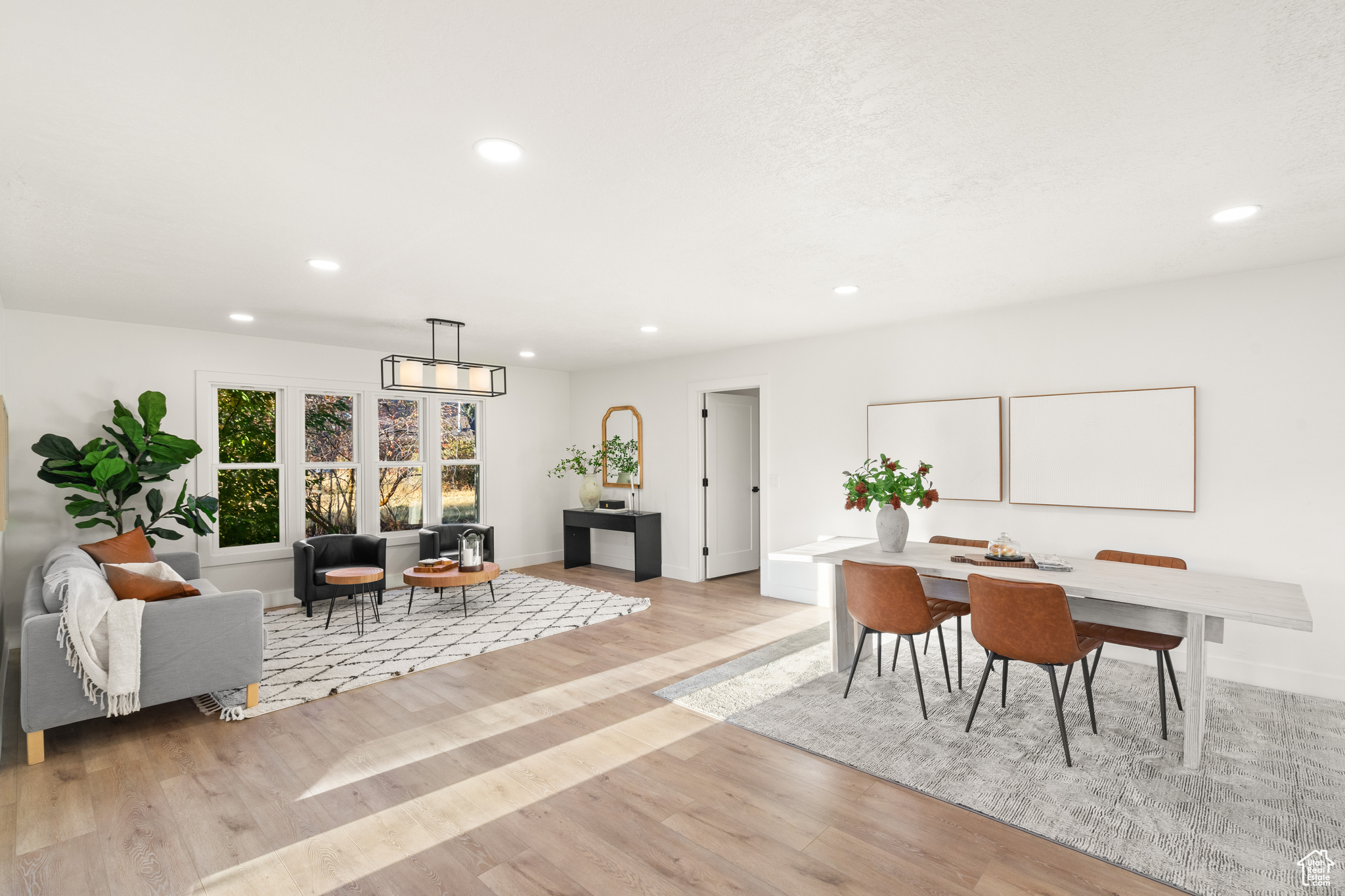 MOUNTAIN VALLEY MEAD - Residential