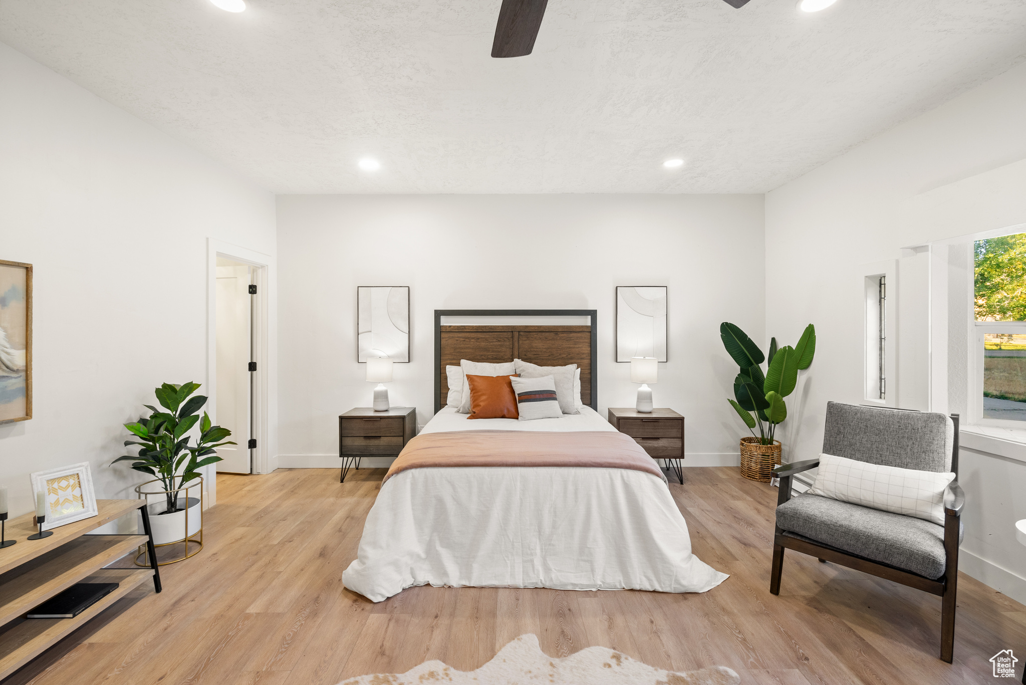 MOUNTAIN VALLEY MEAD - Residential