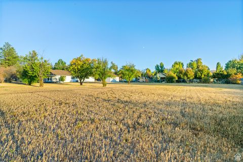 Tiny photo for 567 S 8850 E, Huntsville, UT 84317 (MLS # 2118002)
