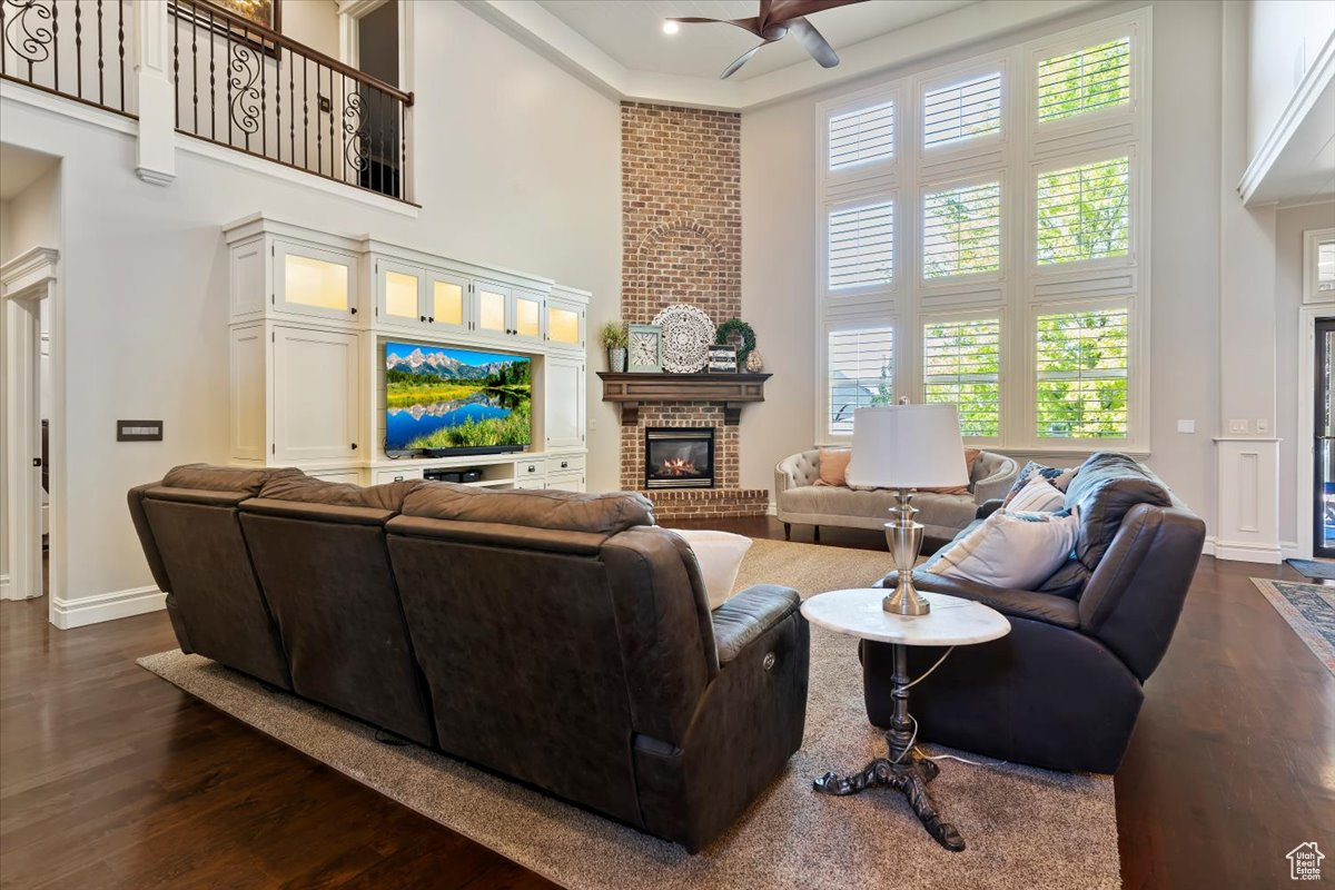 MOUNTAIN VISTAS - Residential