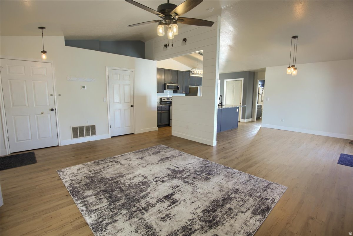 ASPEN RUN SUBDIVISIO - Residential