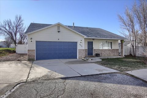 Photo of 433 E 875 N, Ogden, UT 84404 (MLS # 2129319)
